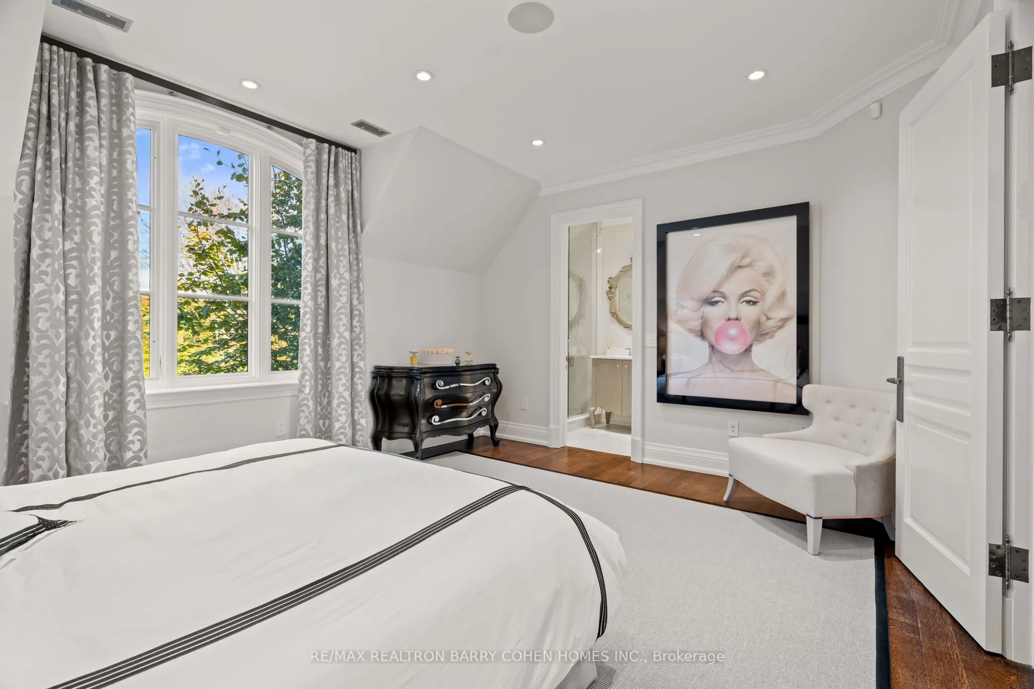 143 Highland Crescent