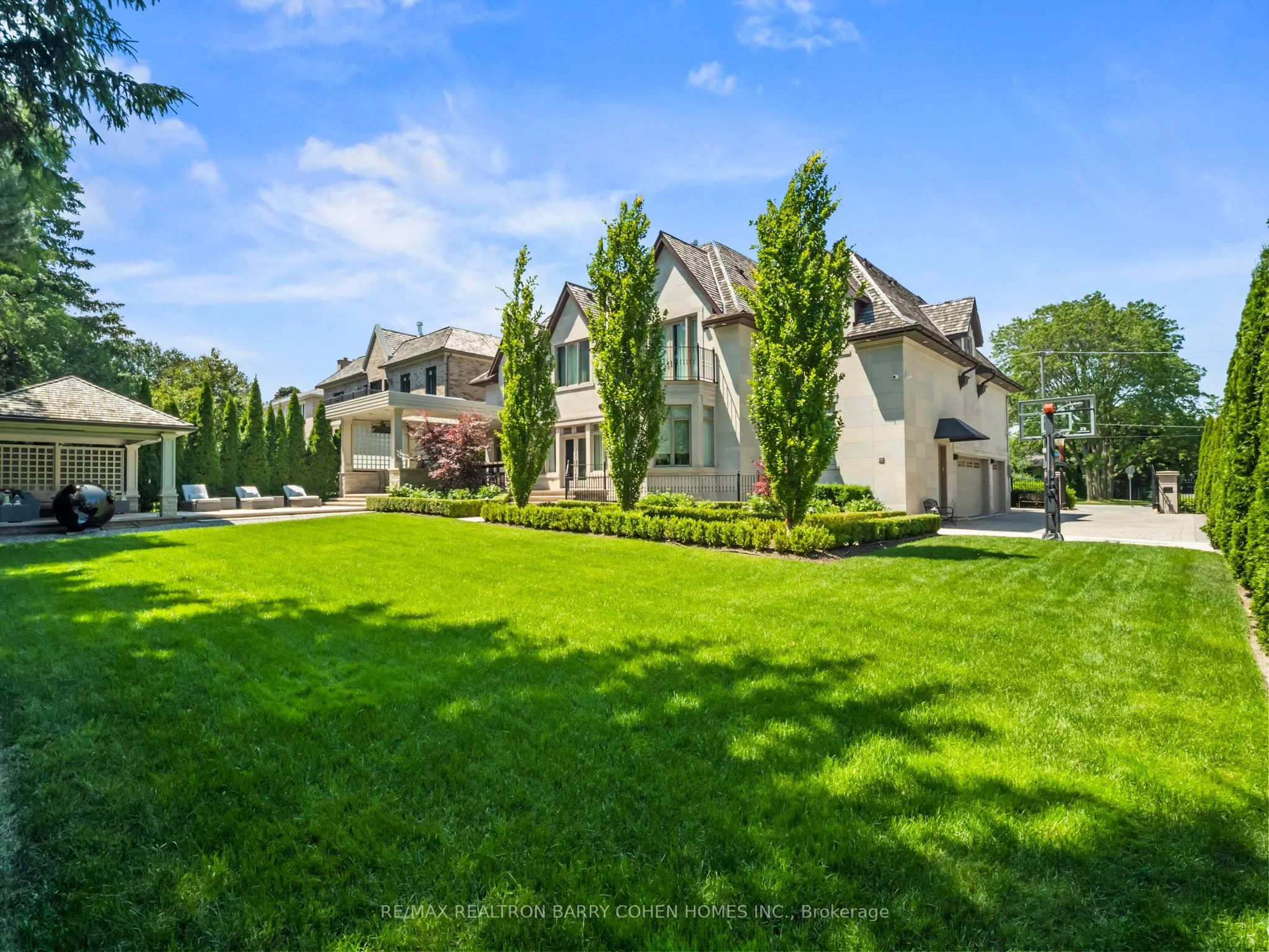 143 Highland Crescent