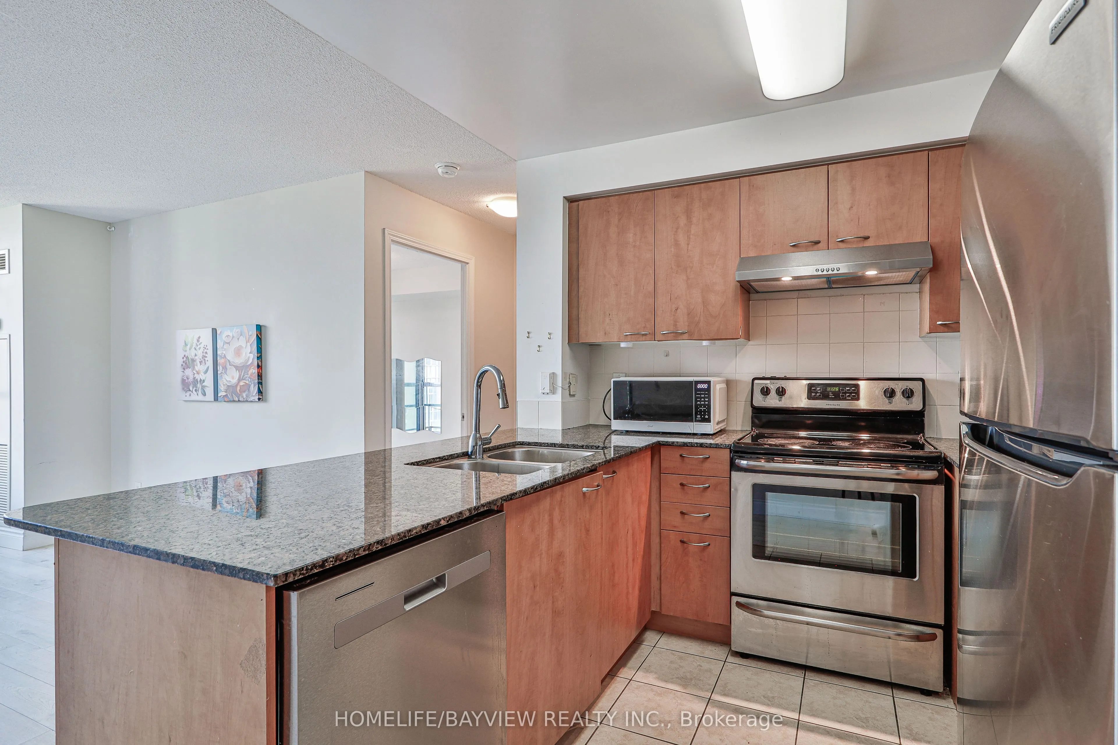 503 Beecroft Road #LPH08