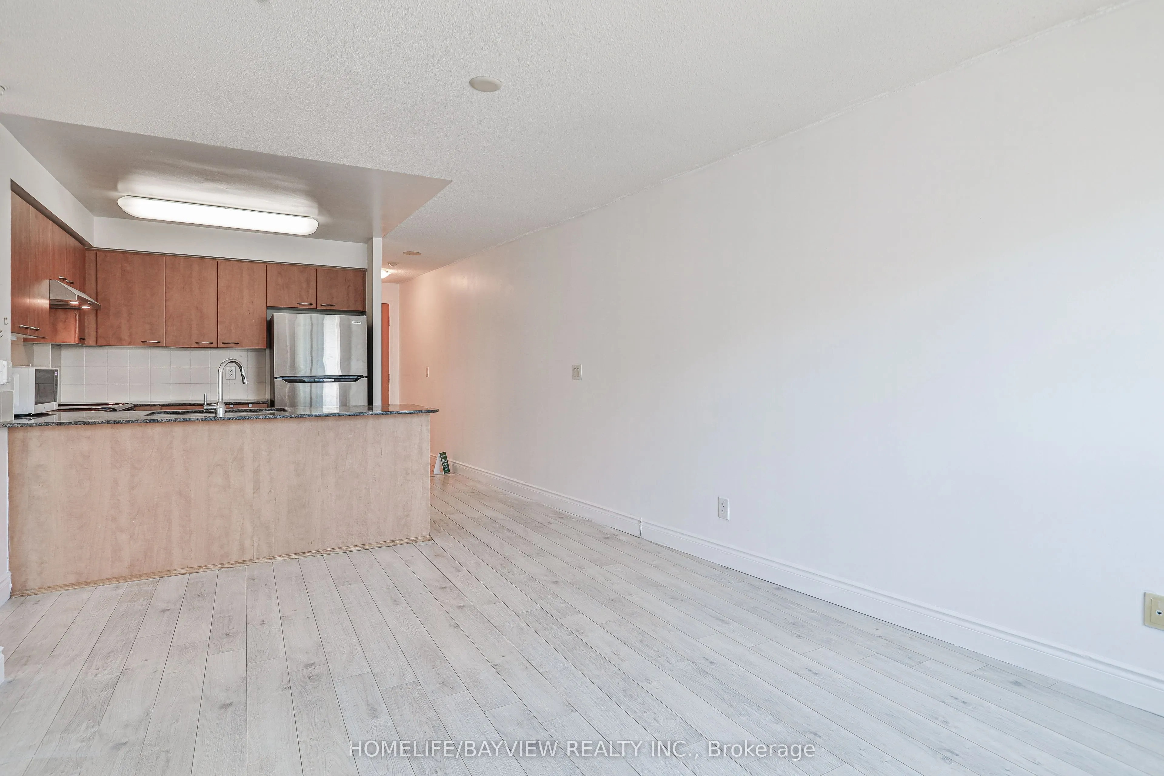 503 Beecroft Road #LPH08