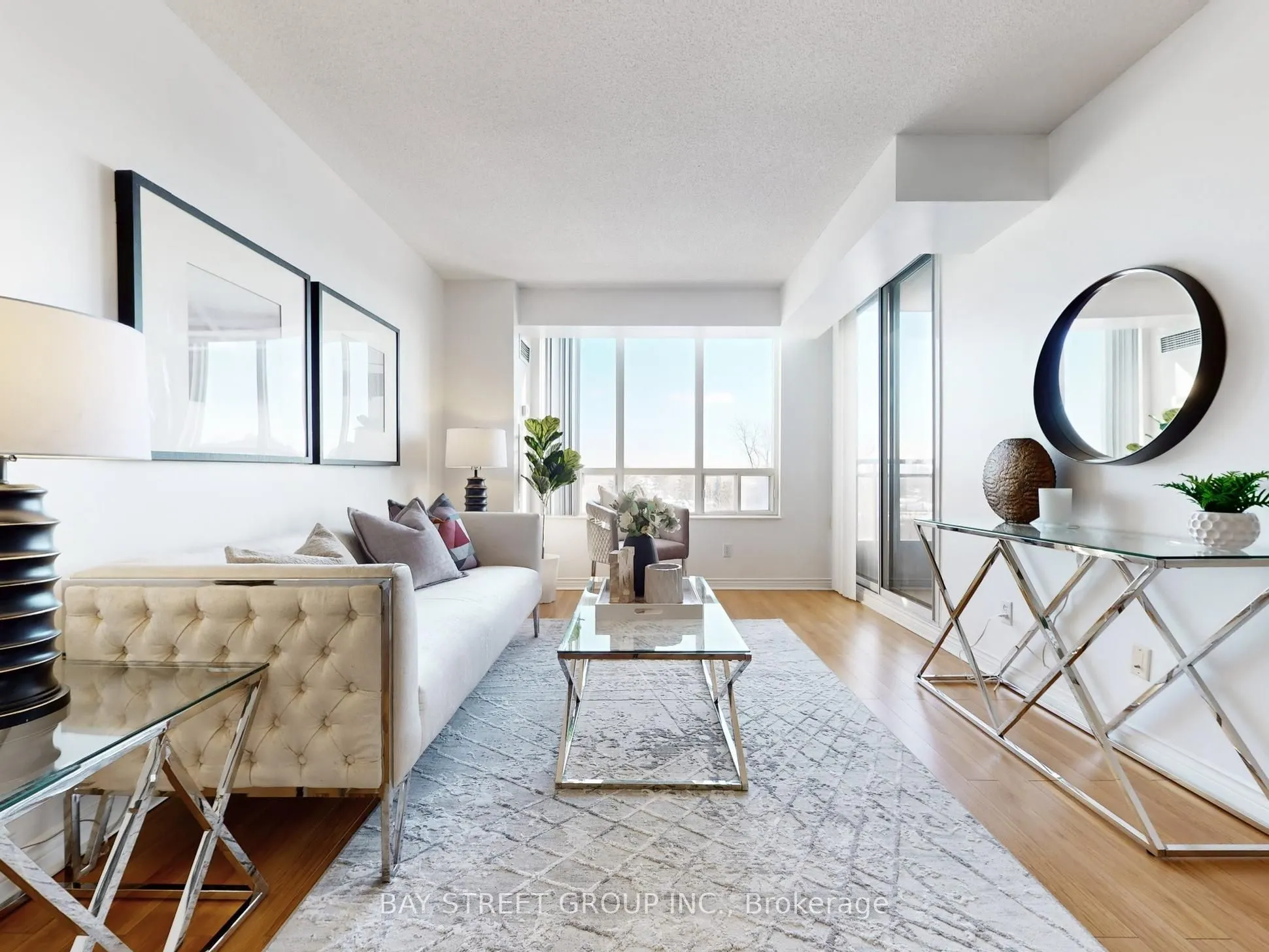 260 Doris Avenue #906