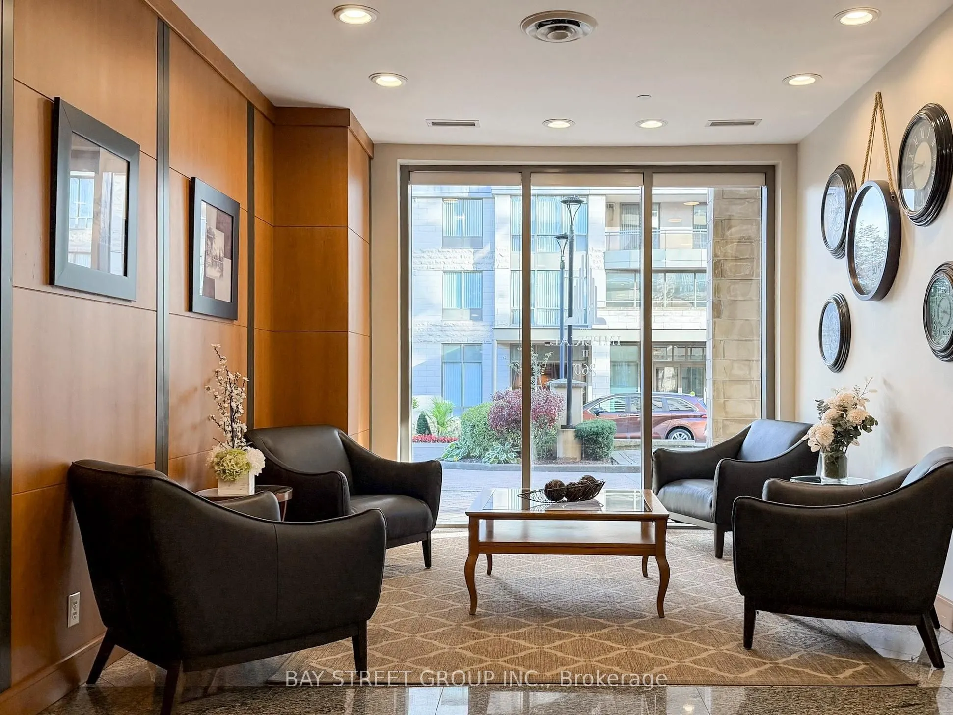 260 Doris Avenue #906
