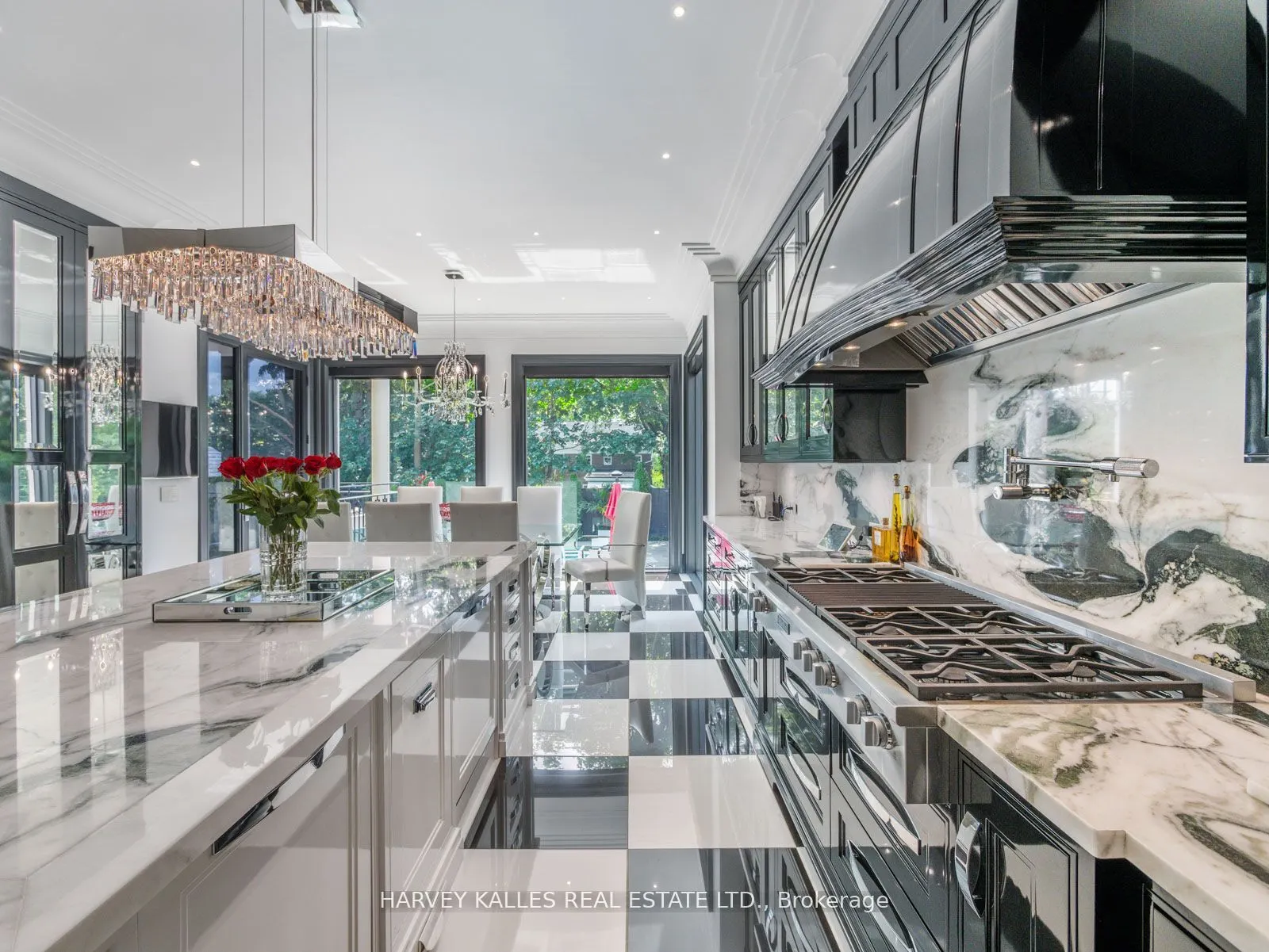 327 Cortleigh Boulevard