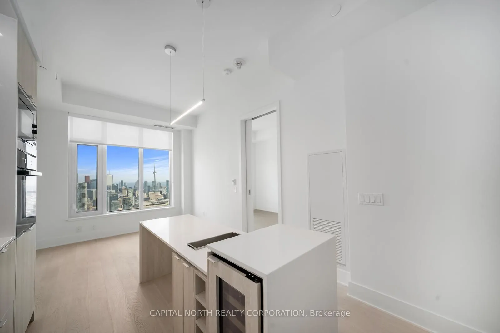 11 Yorkville Avenue #5908
