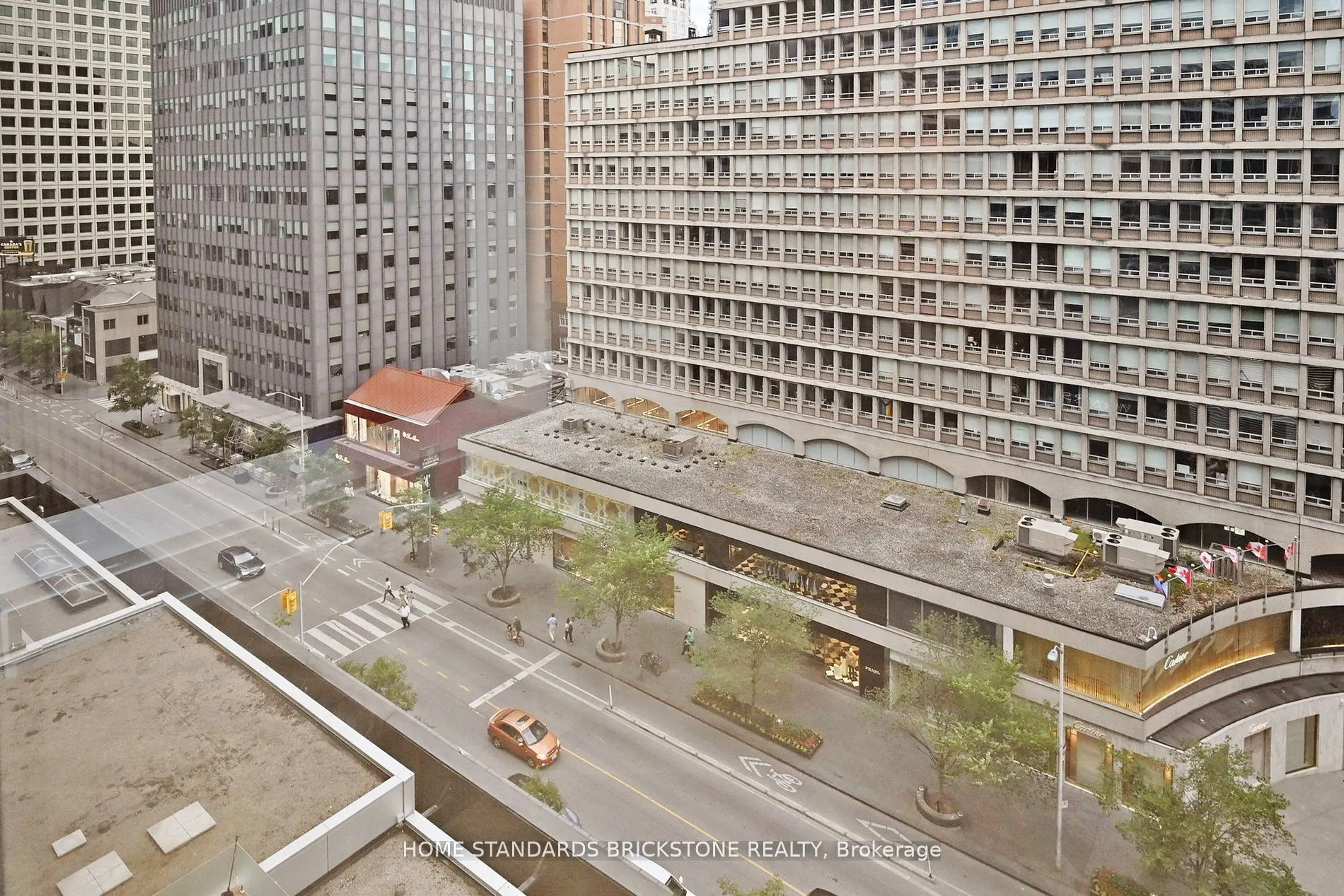 110 Bloor Street W #1009