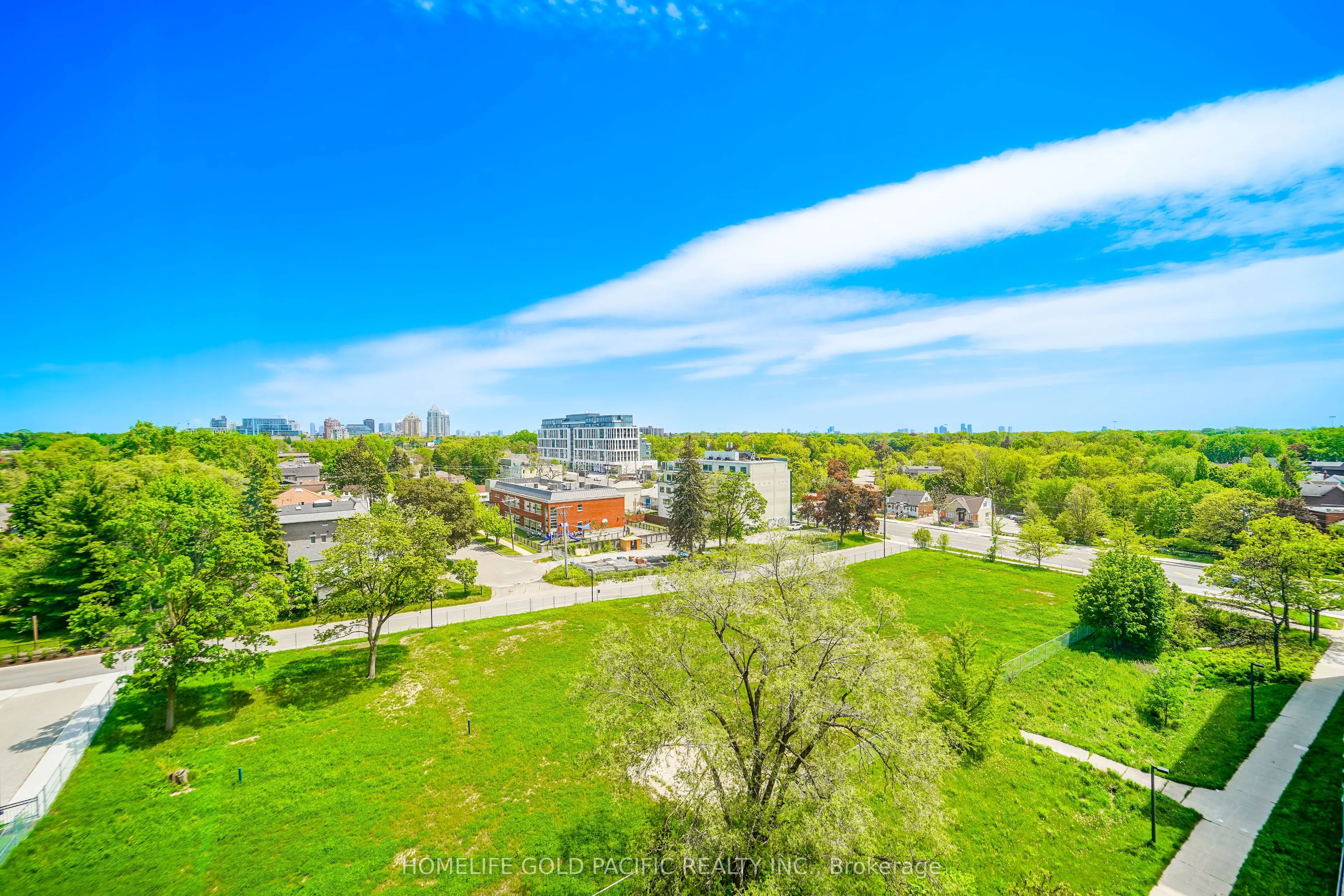 5 Kenneth Avenue #907