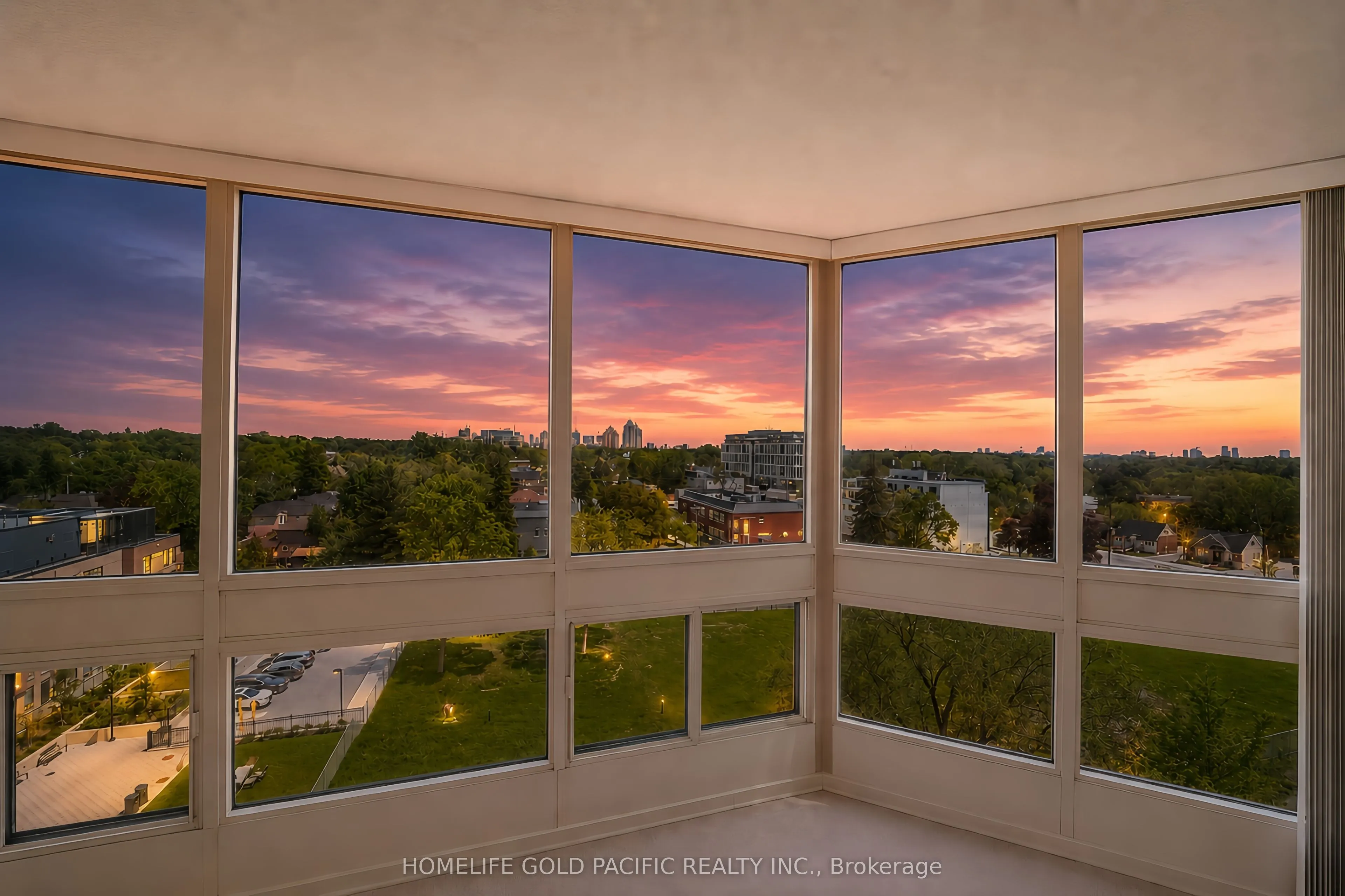 5 Kenneth Avenue #907
