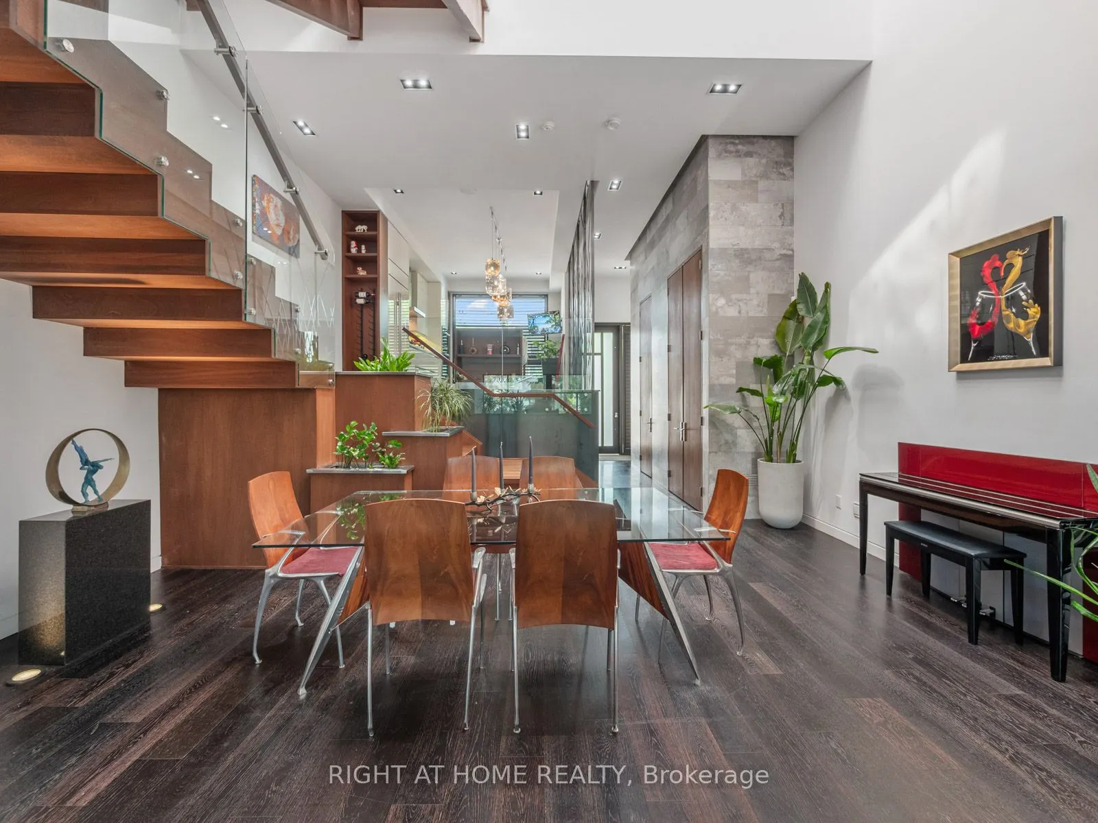 336 Melrose Avenue