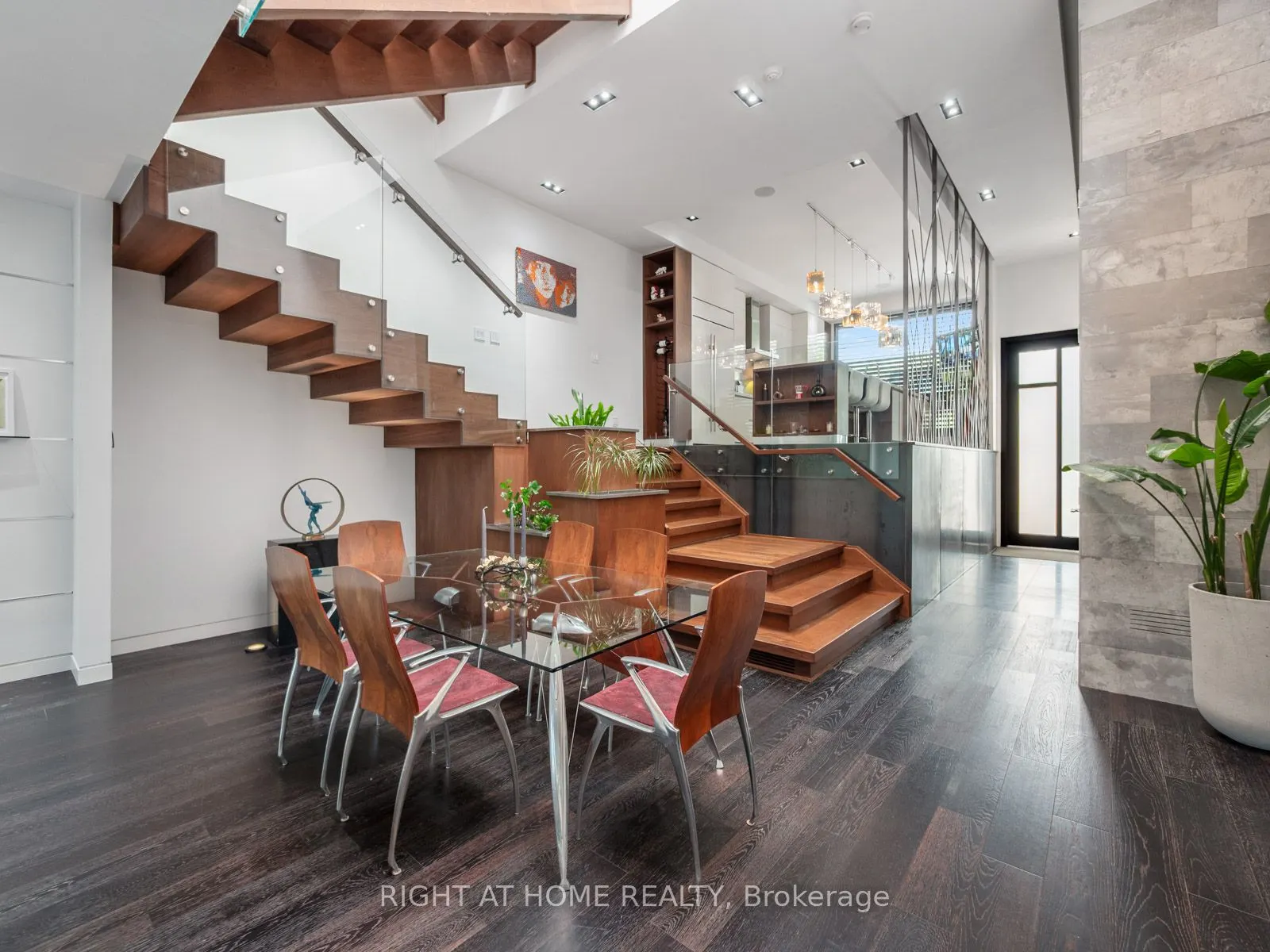 336 Melrose Avenue