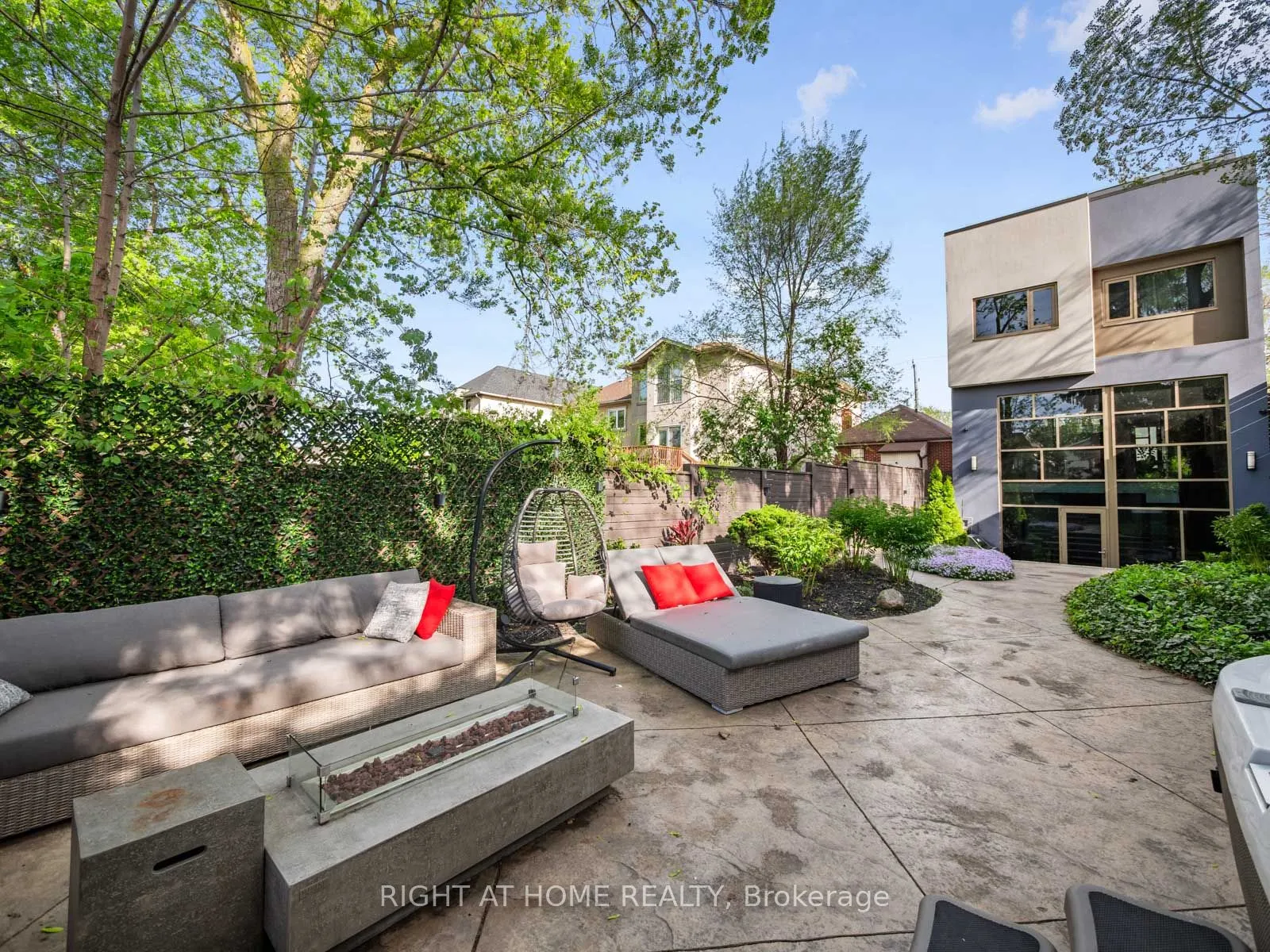 336 Melrose Avenue