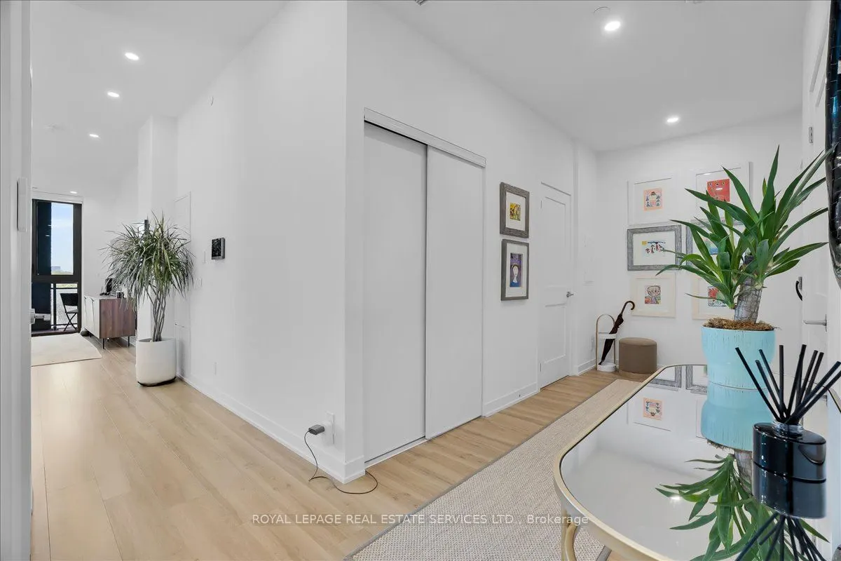 1 Hillsdale Avenue W #706