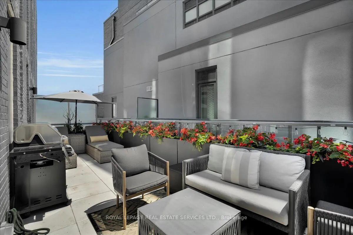 1 Hillsdale Avenue W #706