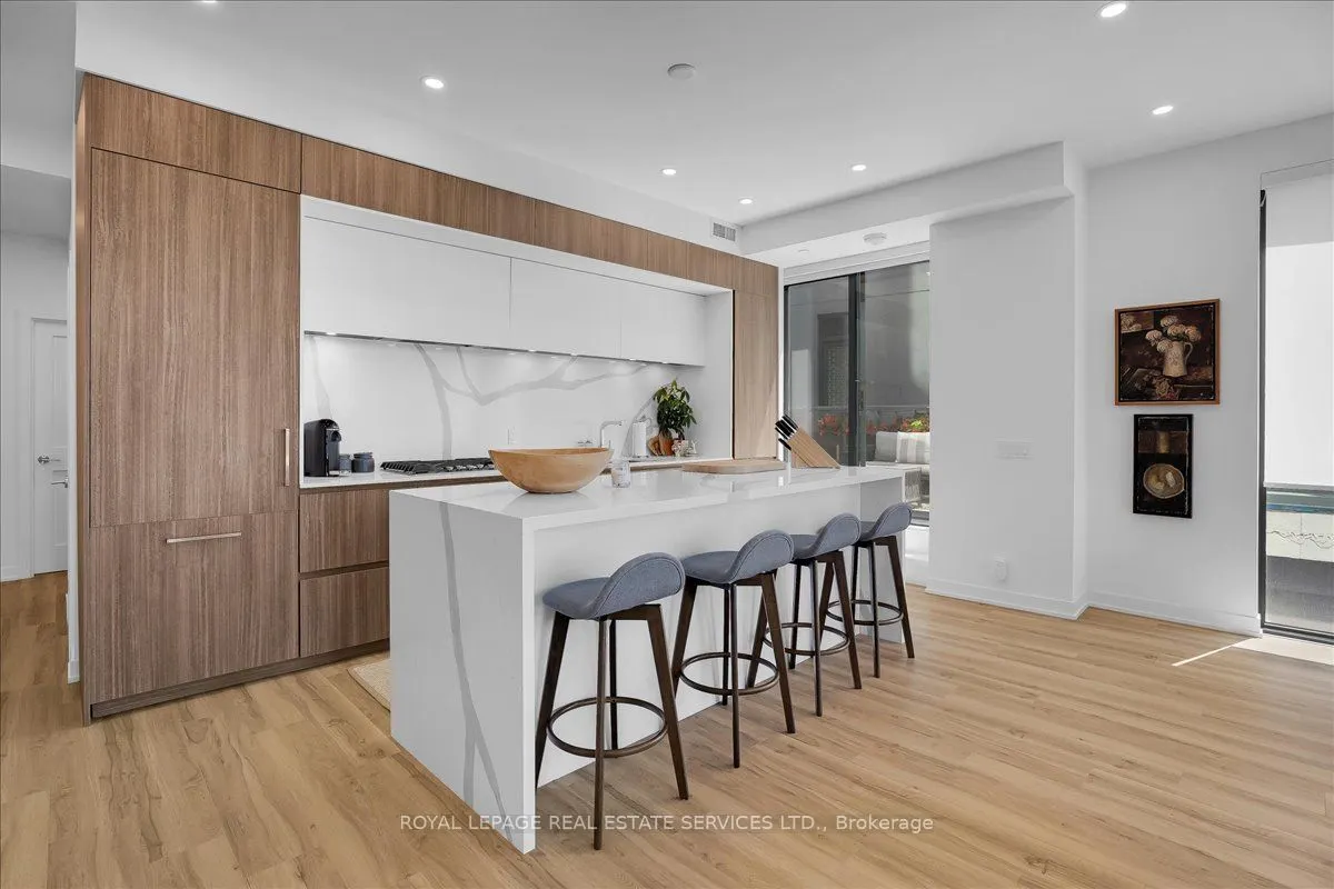 1 Hillsdale Avenue W #706