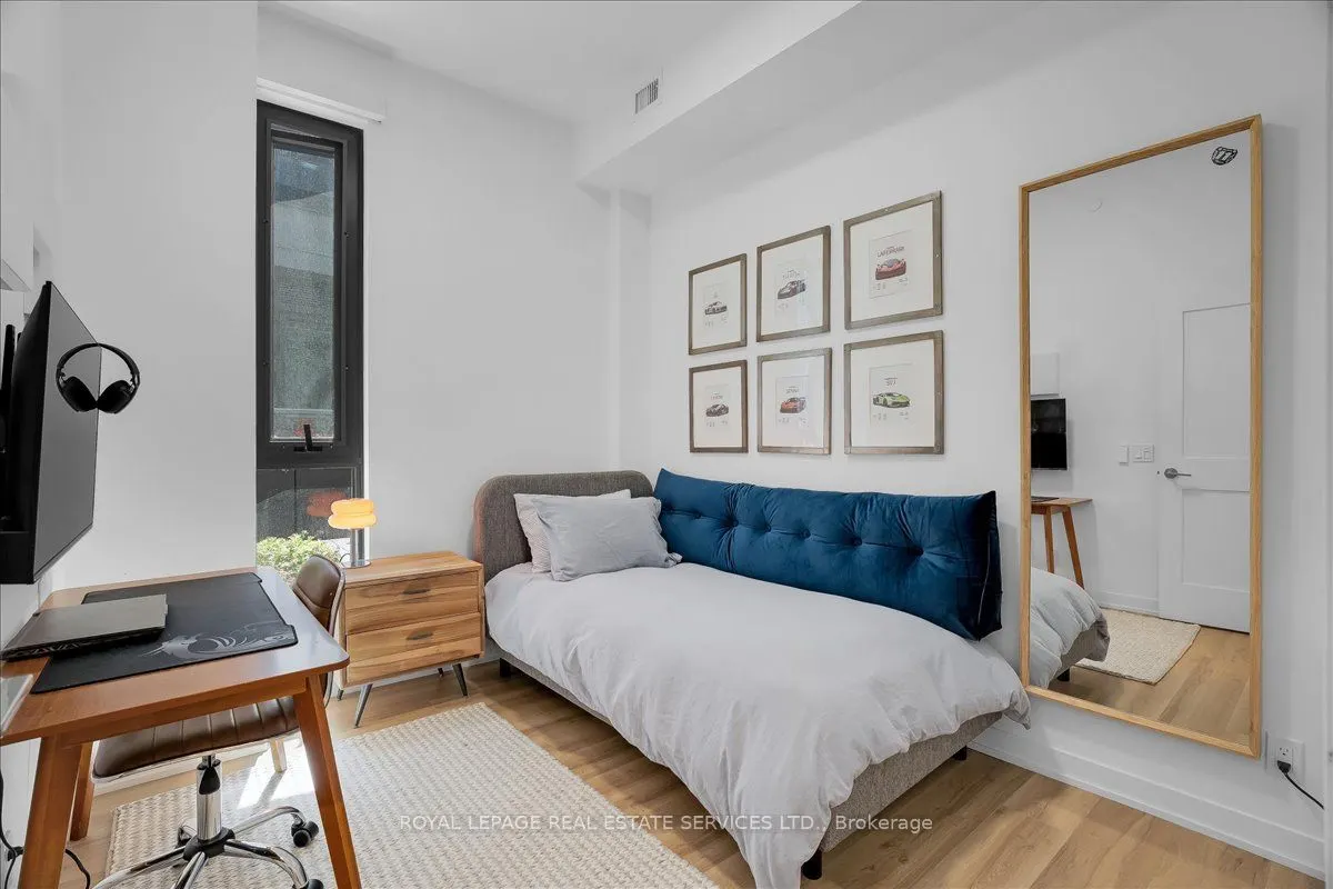 1 Hillsdale Avenue W #706