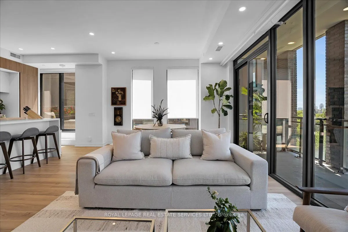 1 Hillsdale Avenue W #706
