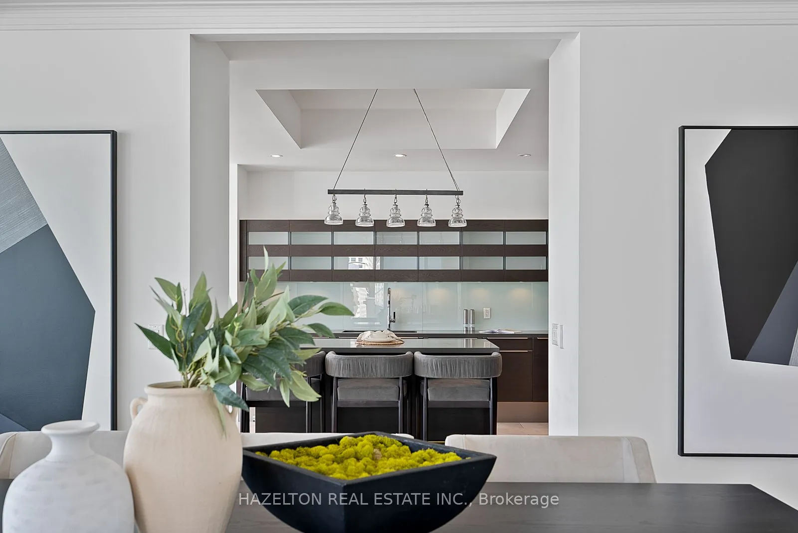 206 Bloor Street W #1402