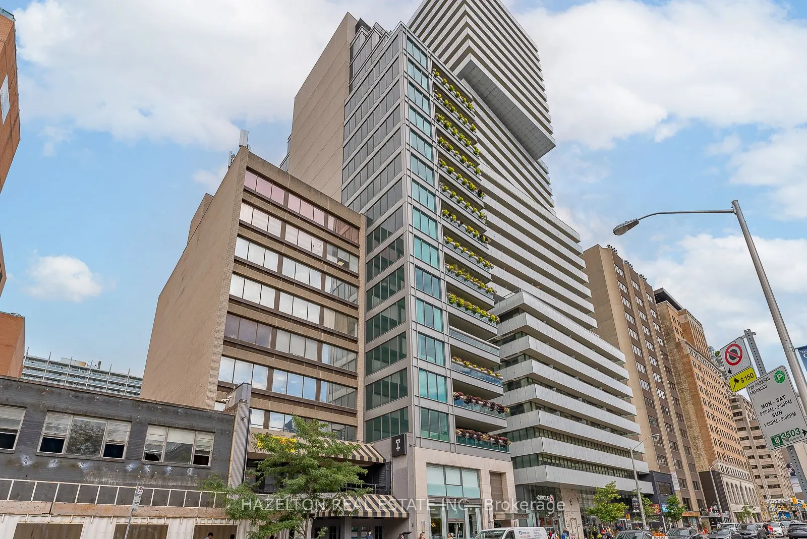 206 Bloor Street W #1402
