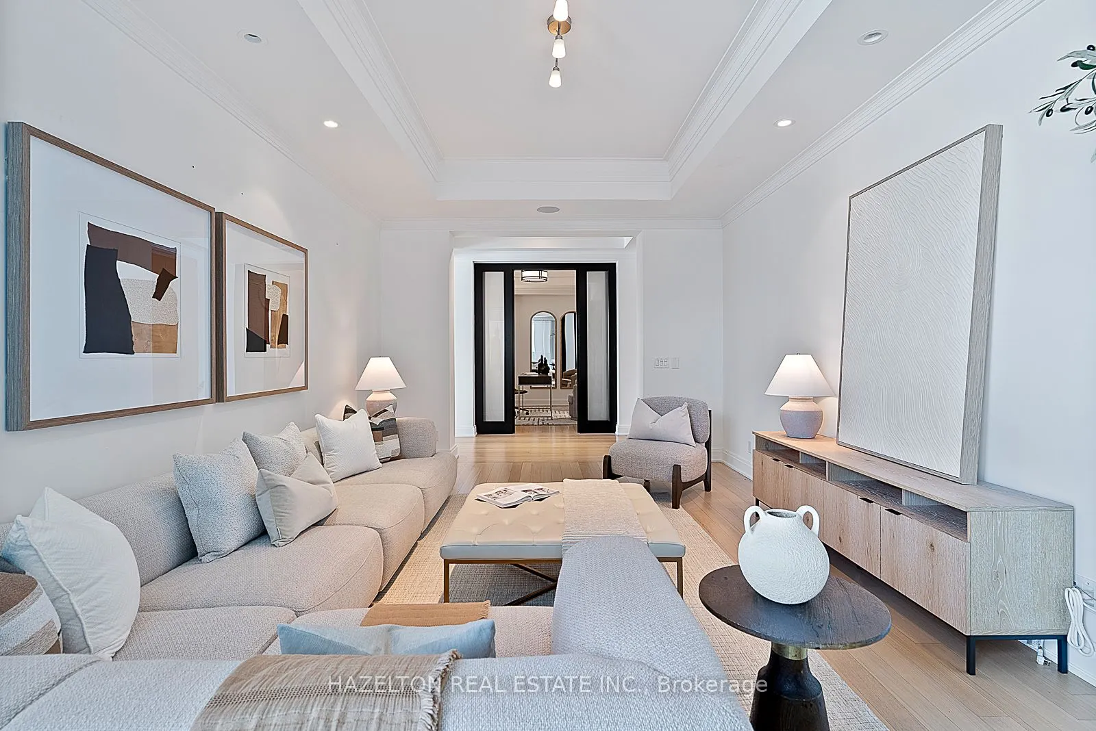 206 Bloor Street W #1402