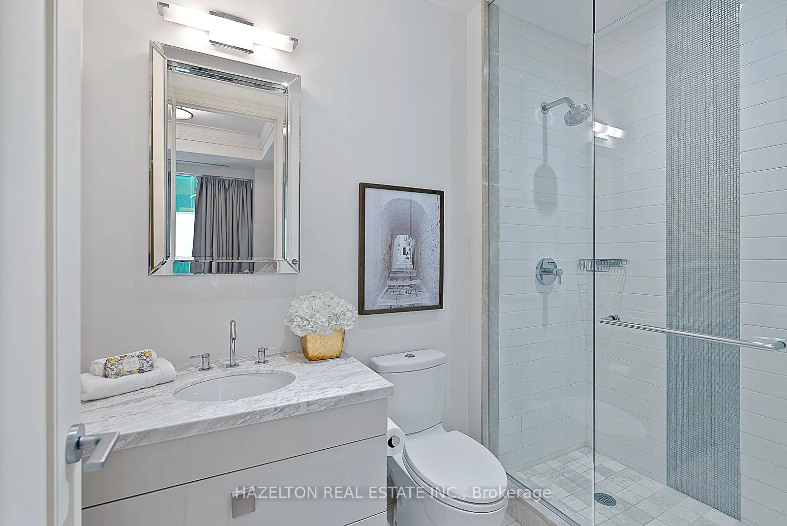 206 Bloor Street W #1402