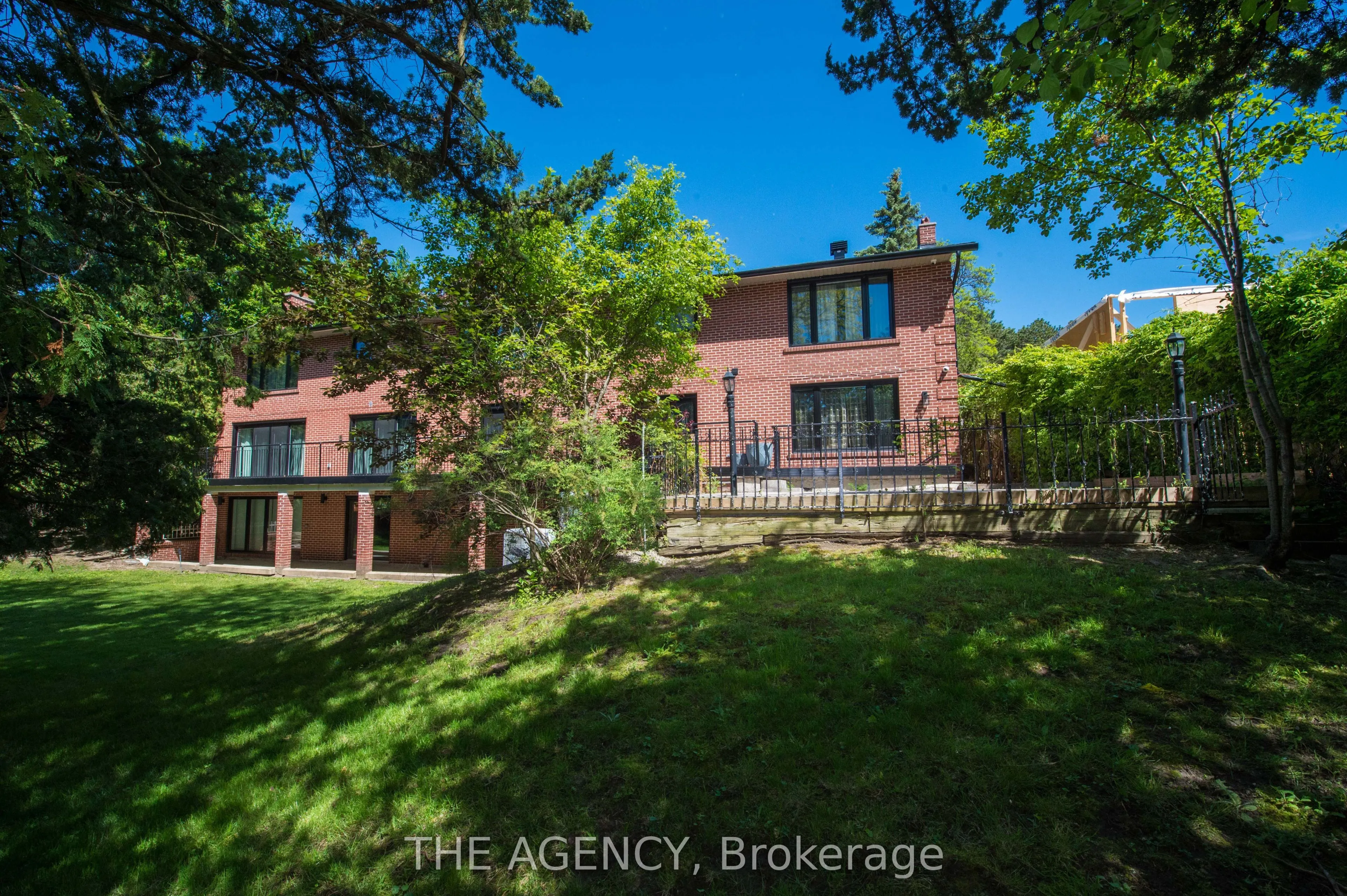 7 Shady Oaks Crescent