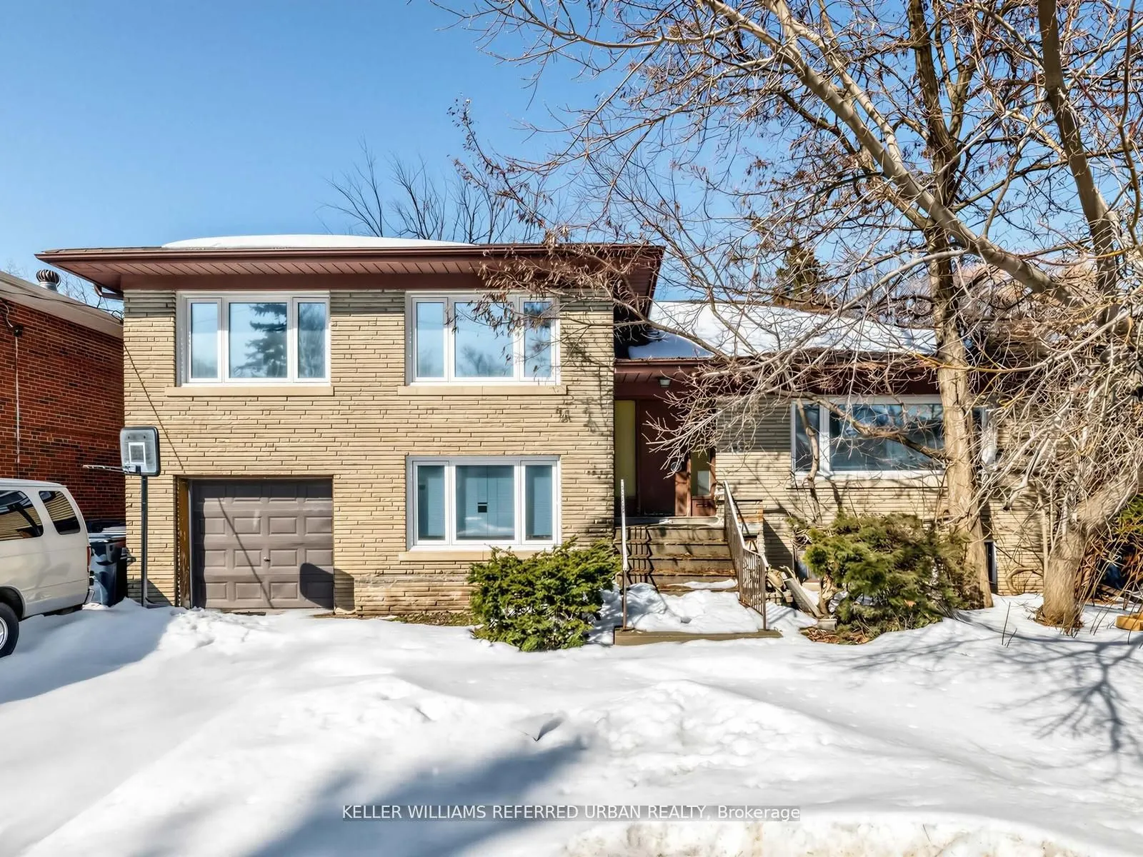 14 Frontenac Avenue