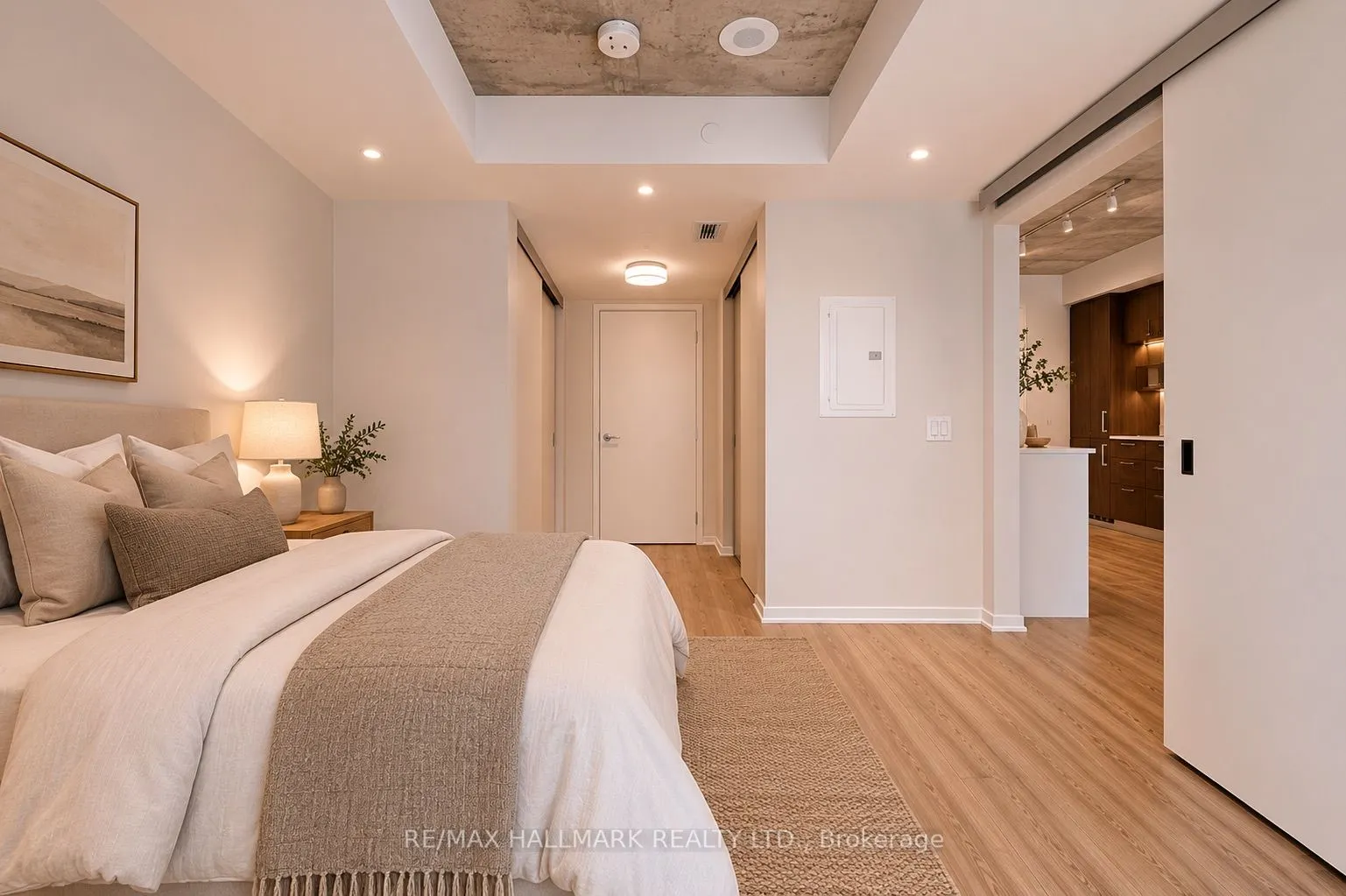 5 Soudan Avenue #707