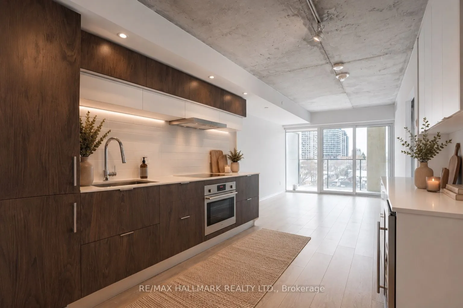 5 Soudan Avenue #707