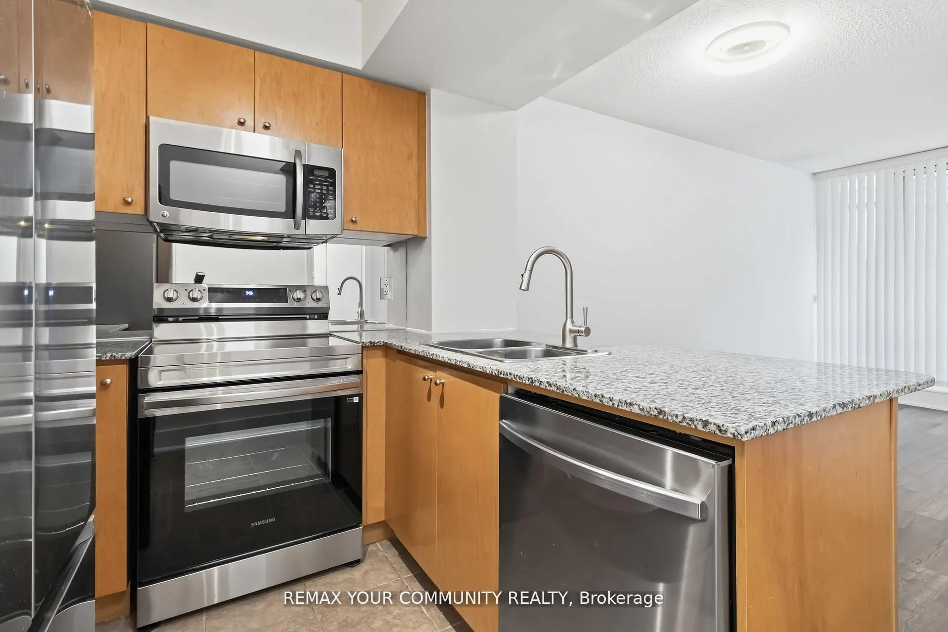 8 Scollard Street #606