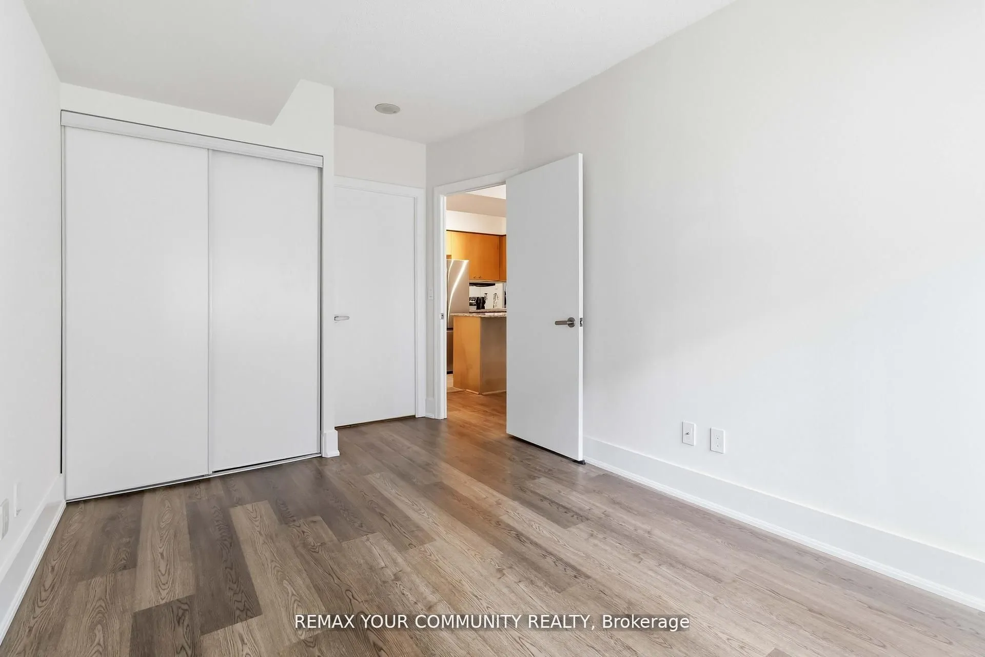 8 Scollard Street #606