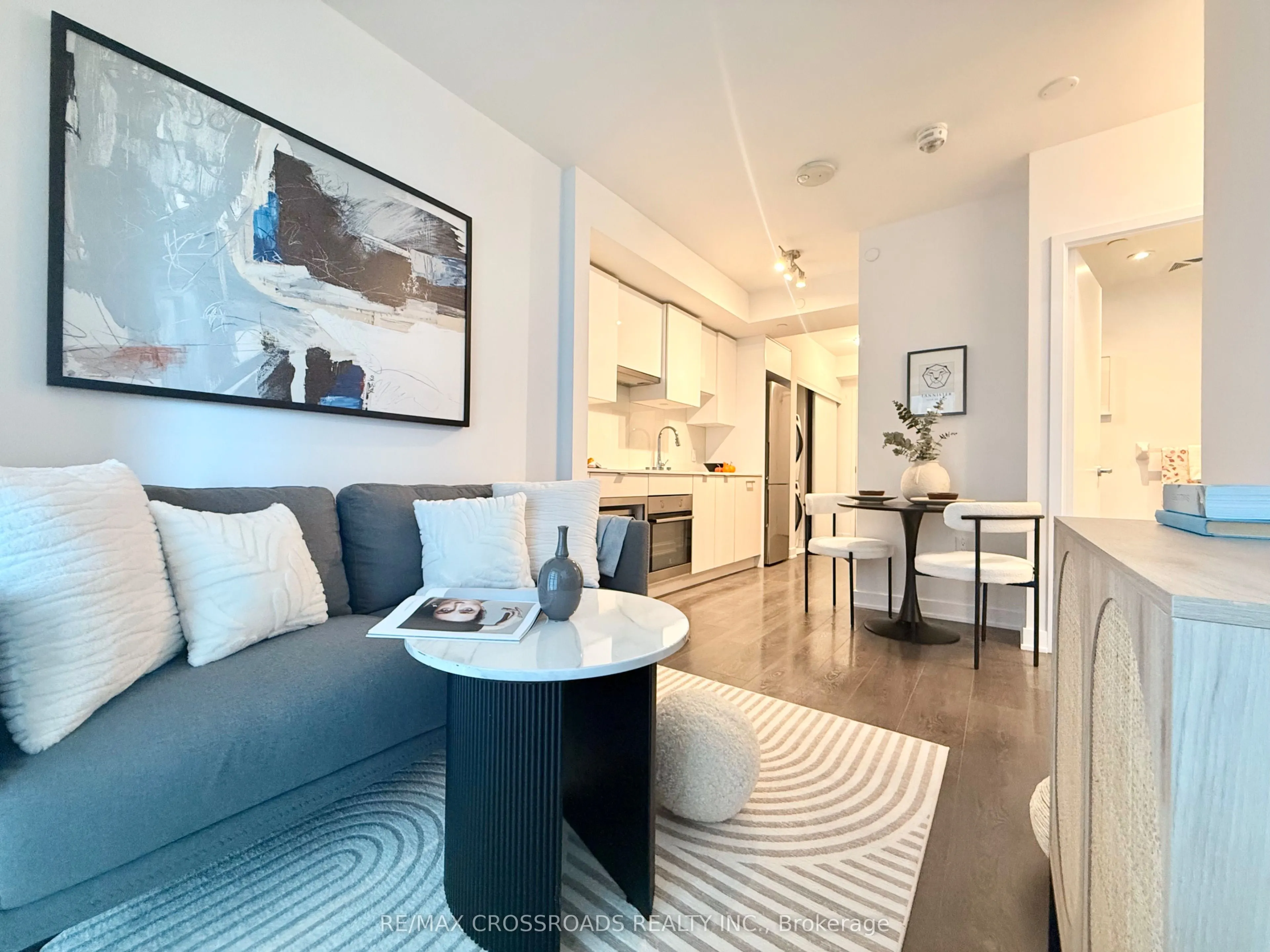 195 Redpath Avenue #2301