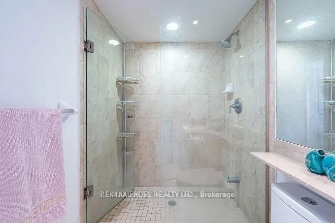 900 Mount Pleasant Road #426