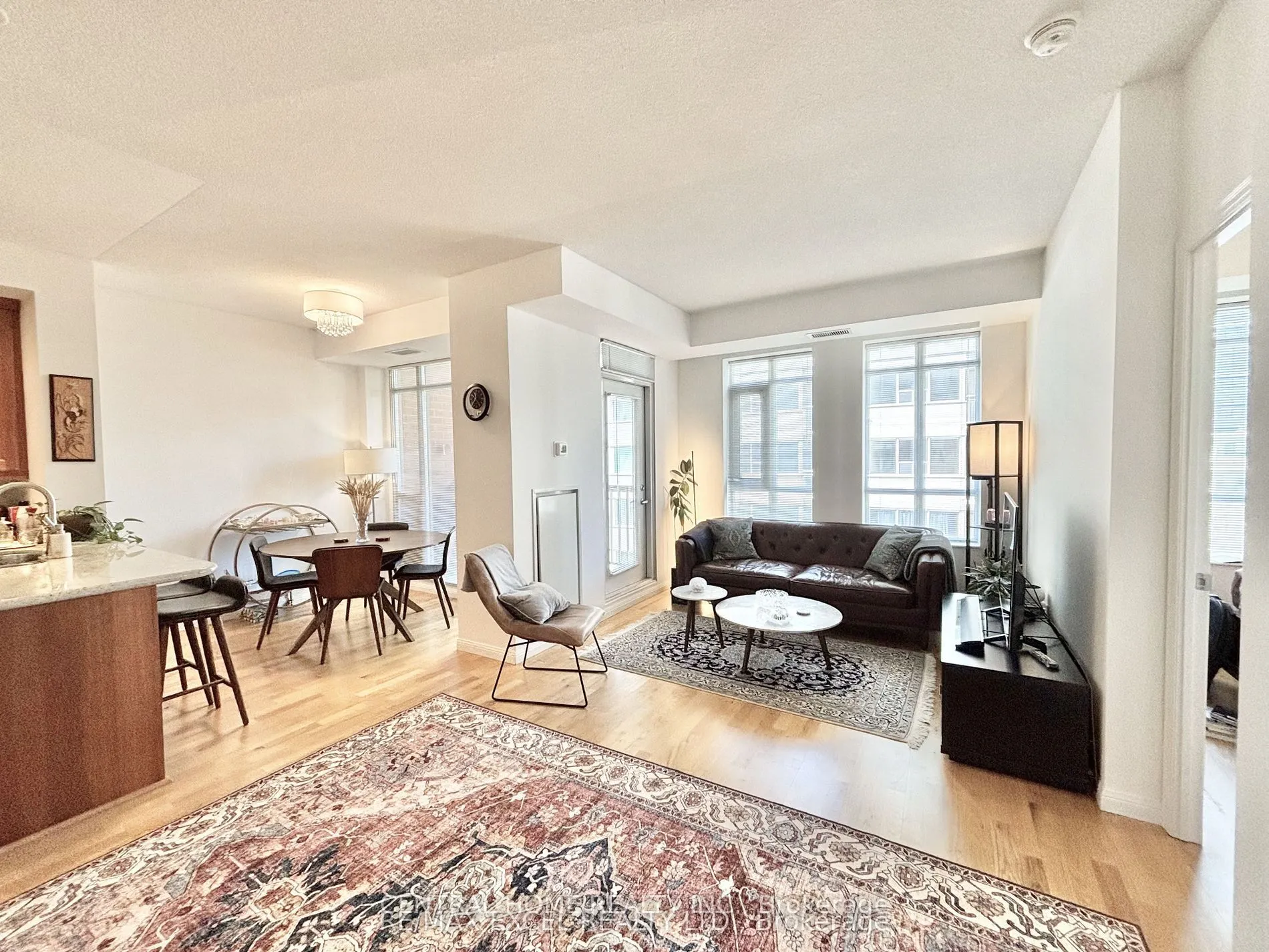 900 Mount Pleasant Road #426