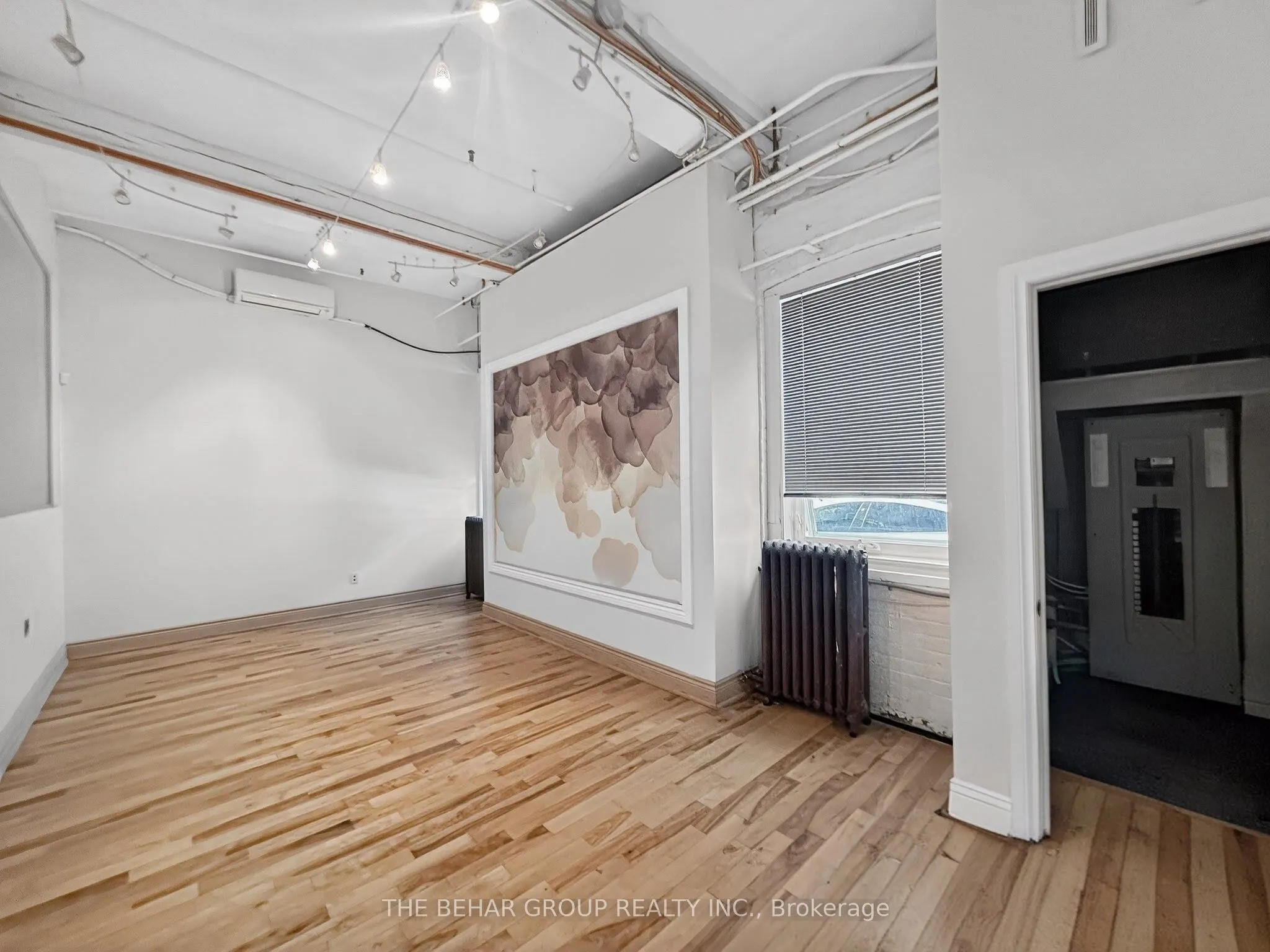 65 Bellwoods Avenue