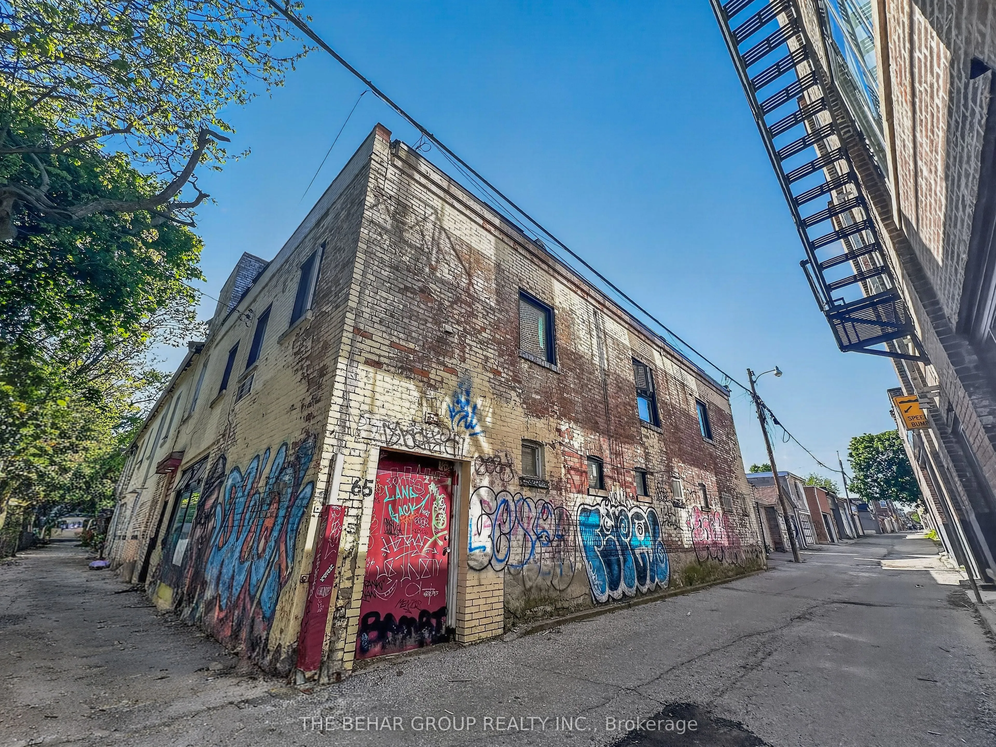 65 Bellwoods Avenue