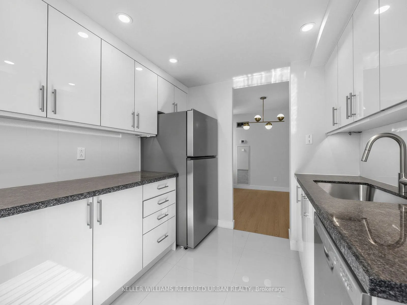 7 Bishop Avenue #501