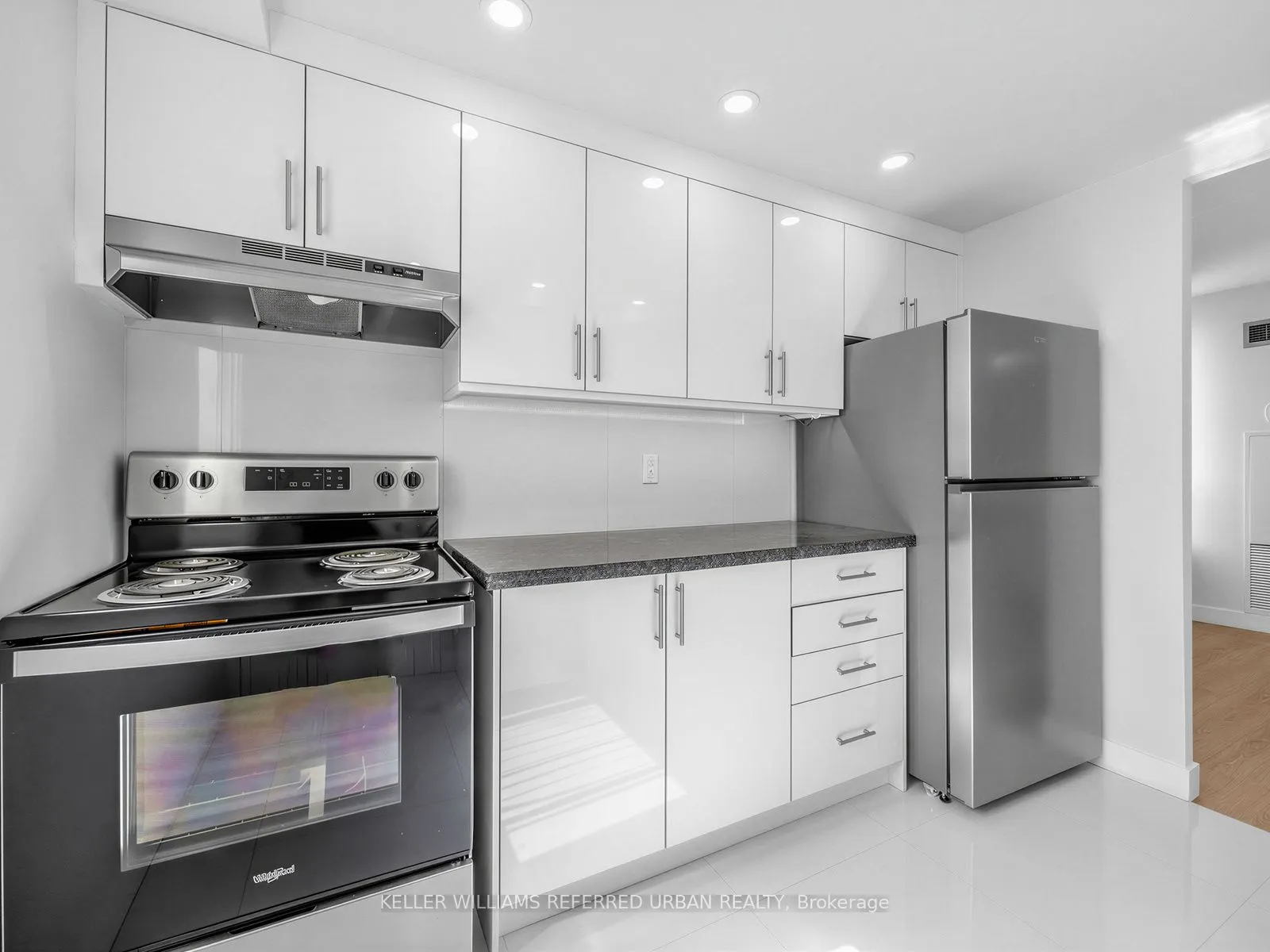 7 Bishop Avenue #501