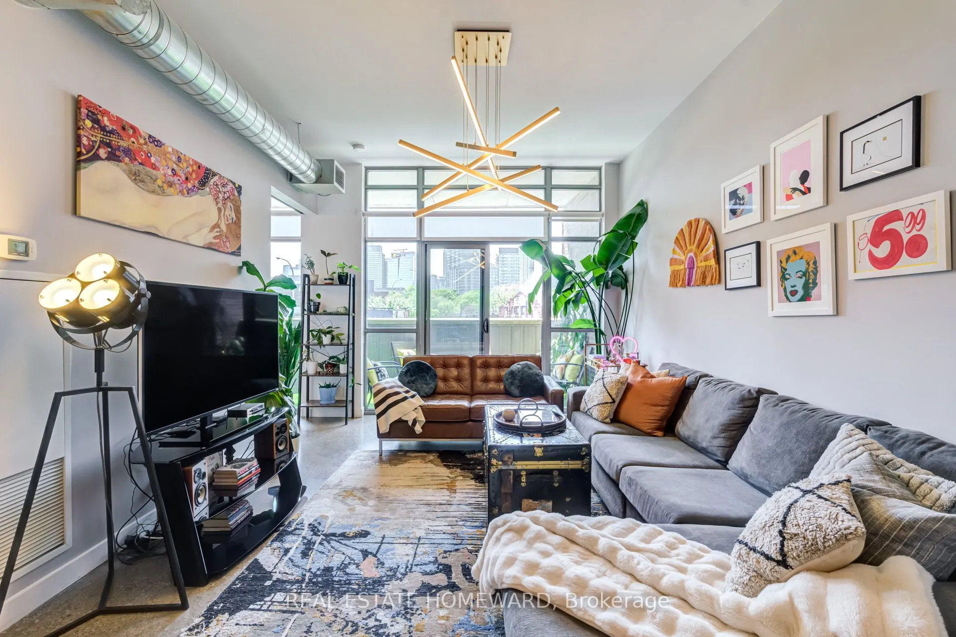 549 King Street E #310