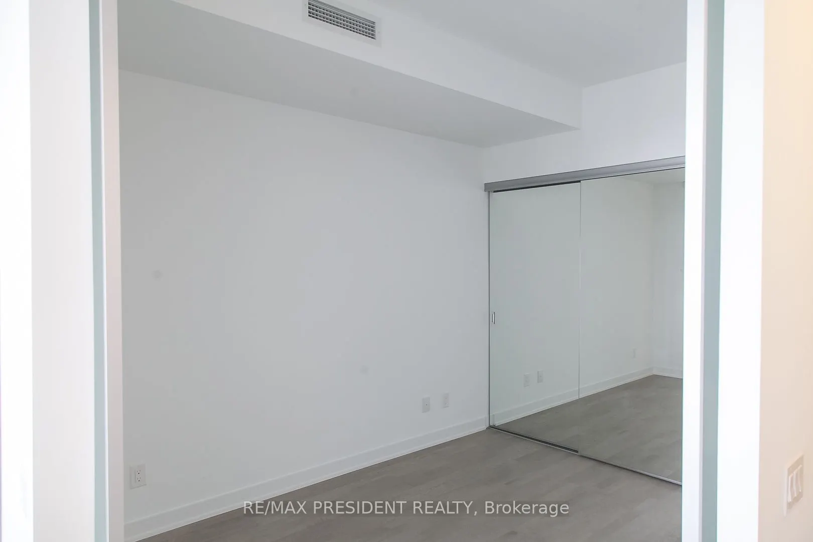 57 St Joseph Street #913