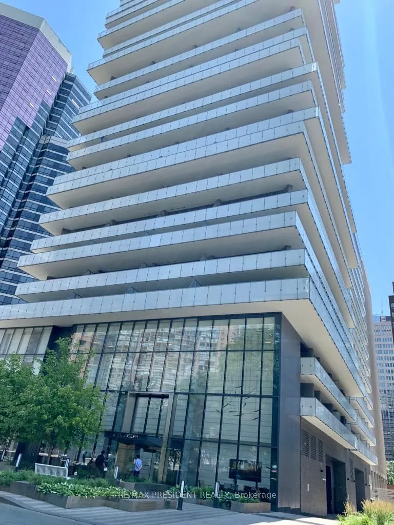 57 St Joseph Street #913