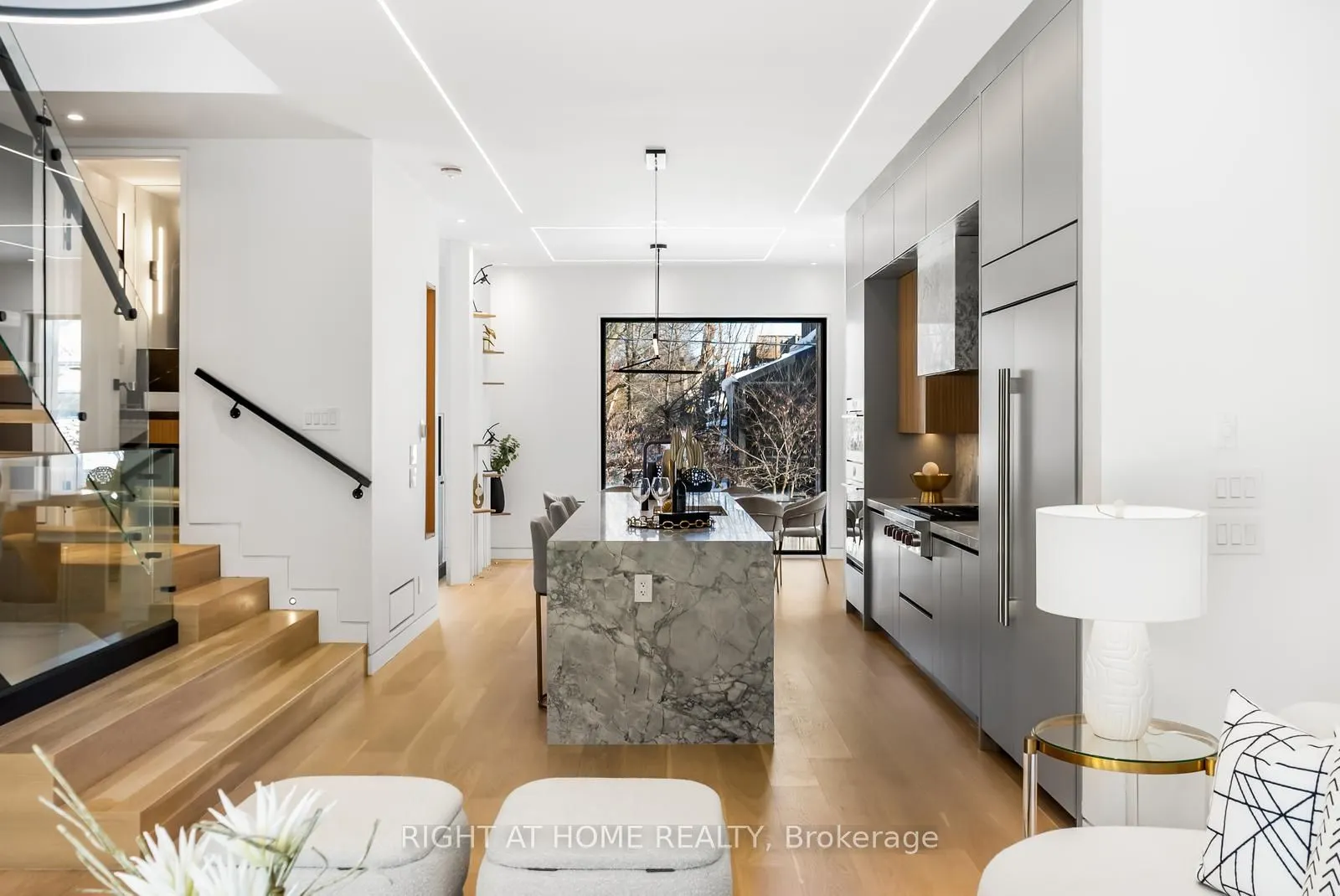 74B Rathnelly Avenue