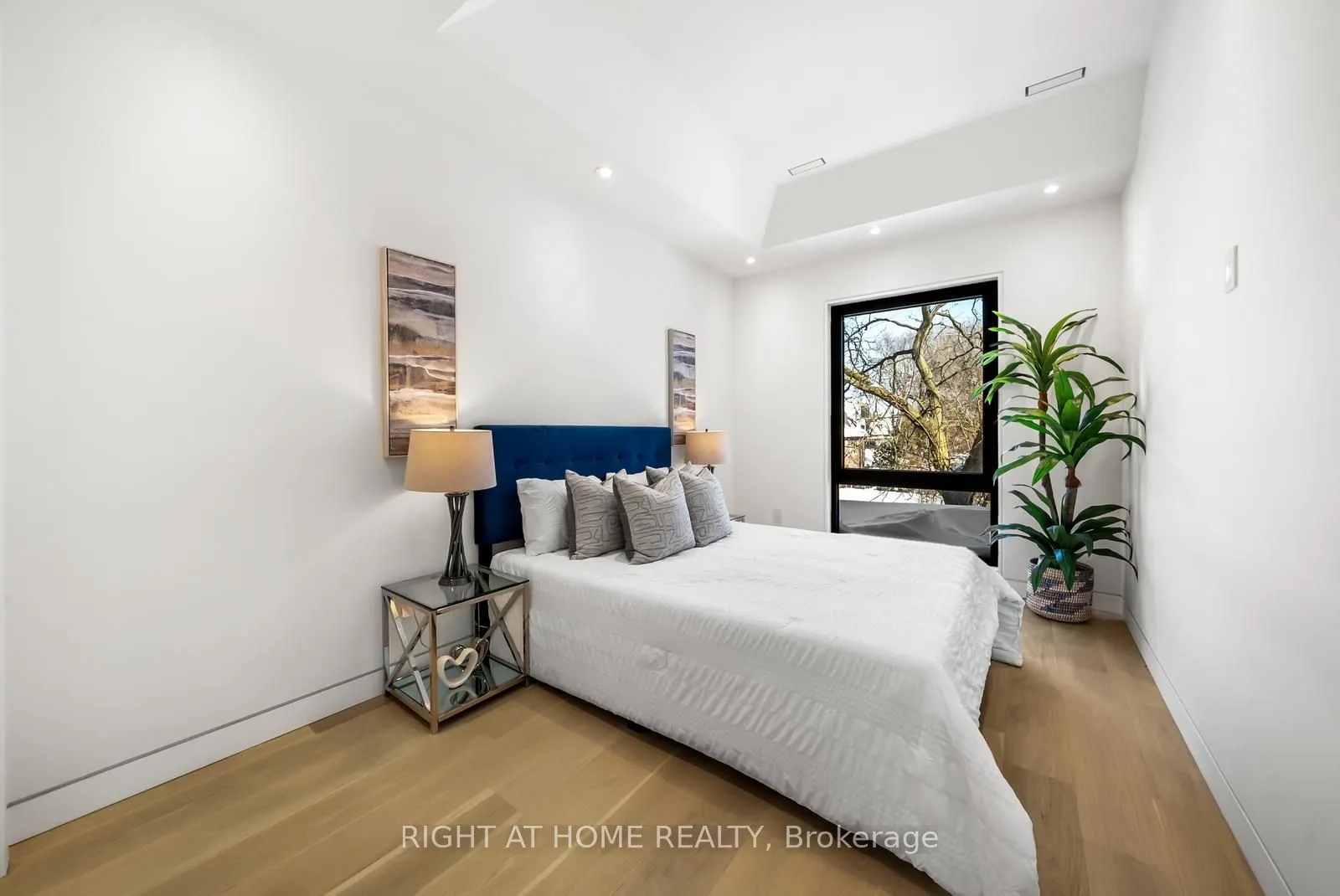 74B Rathnelly Avenue