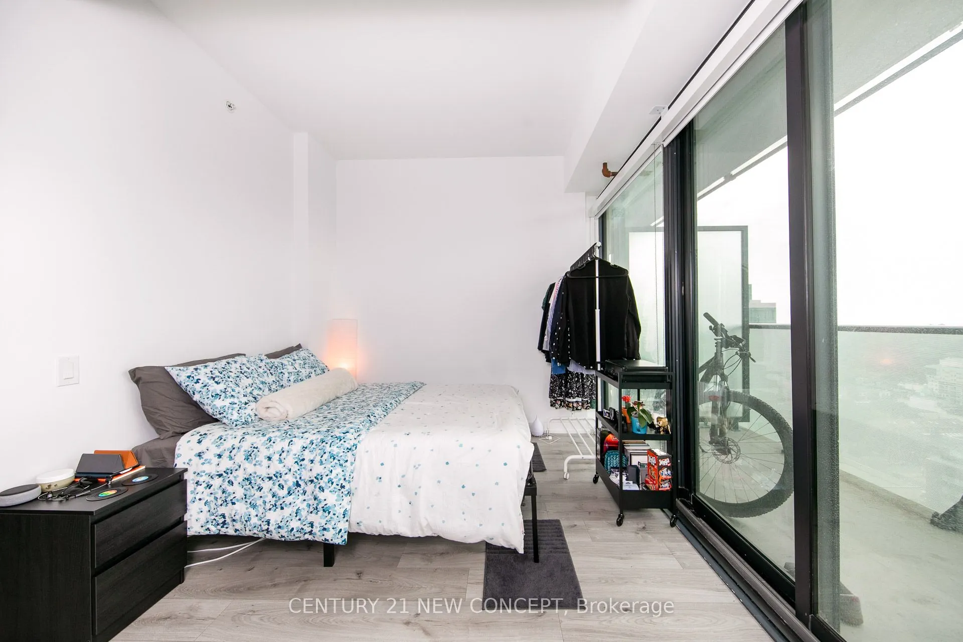 161 Roehampton Avenue #2011