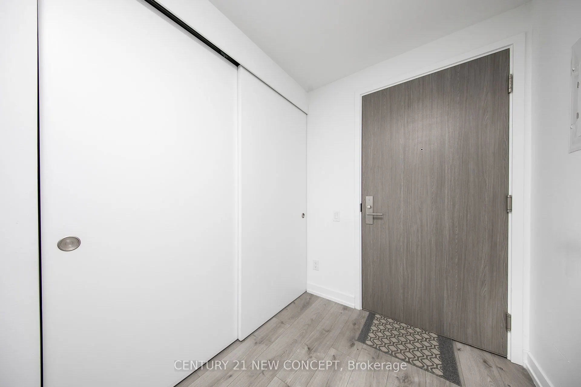 161 Roehampton Avenue #2011