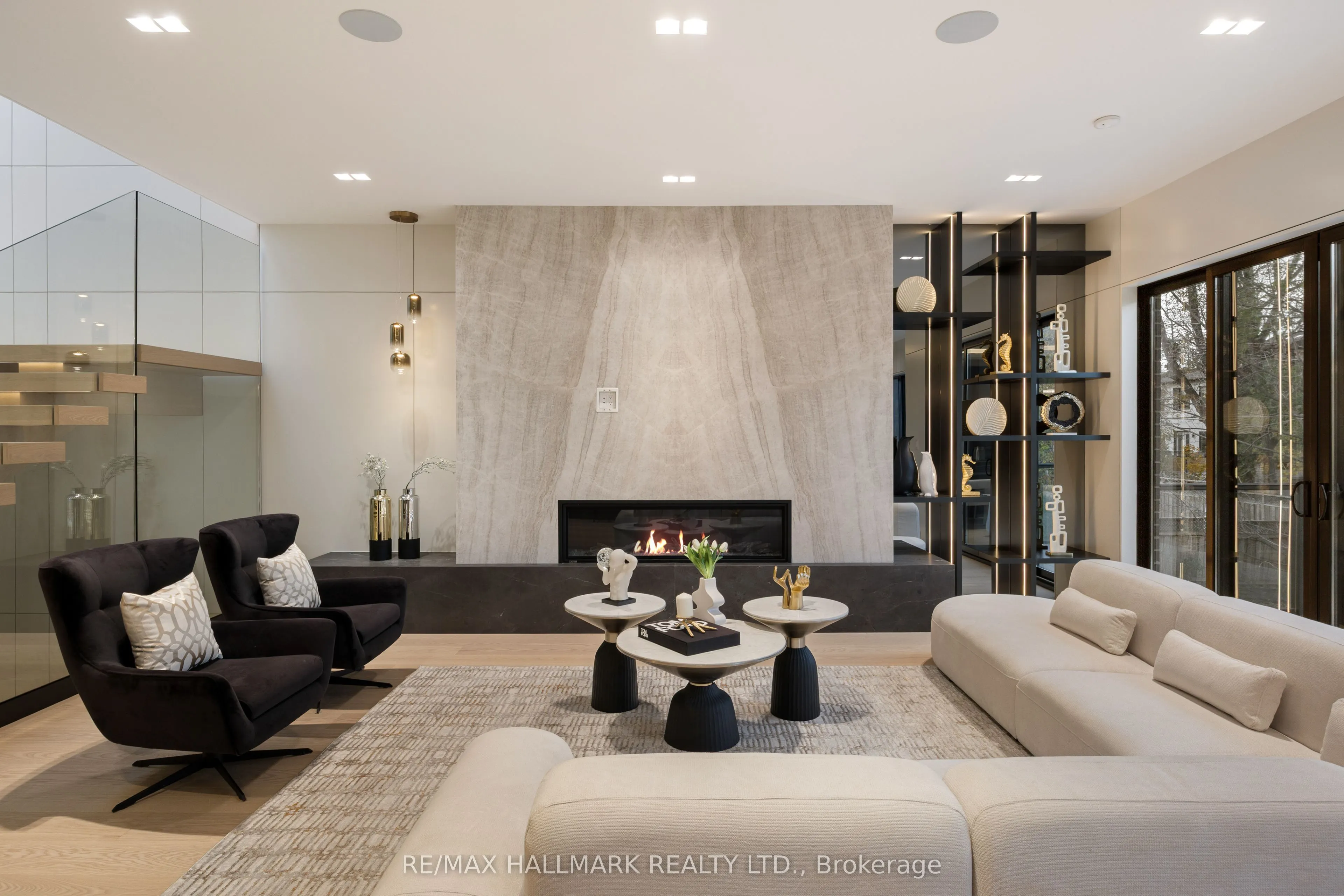 652 Bedford Park Avenue