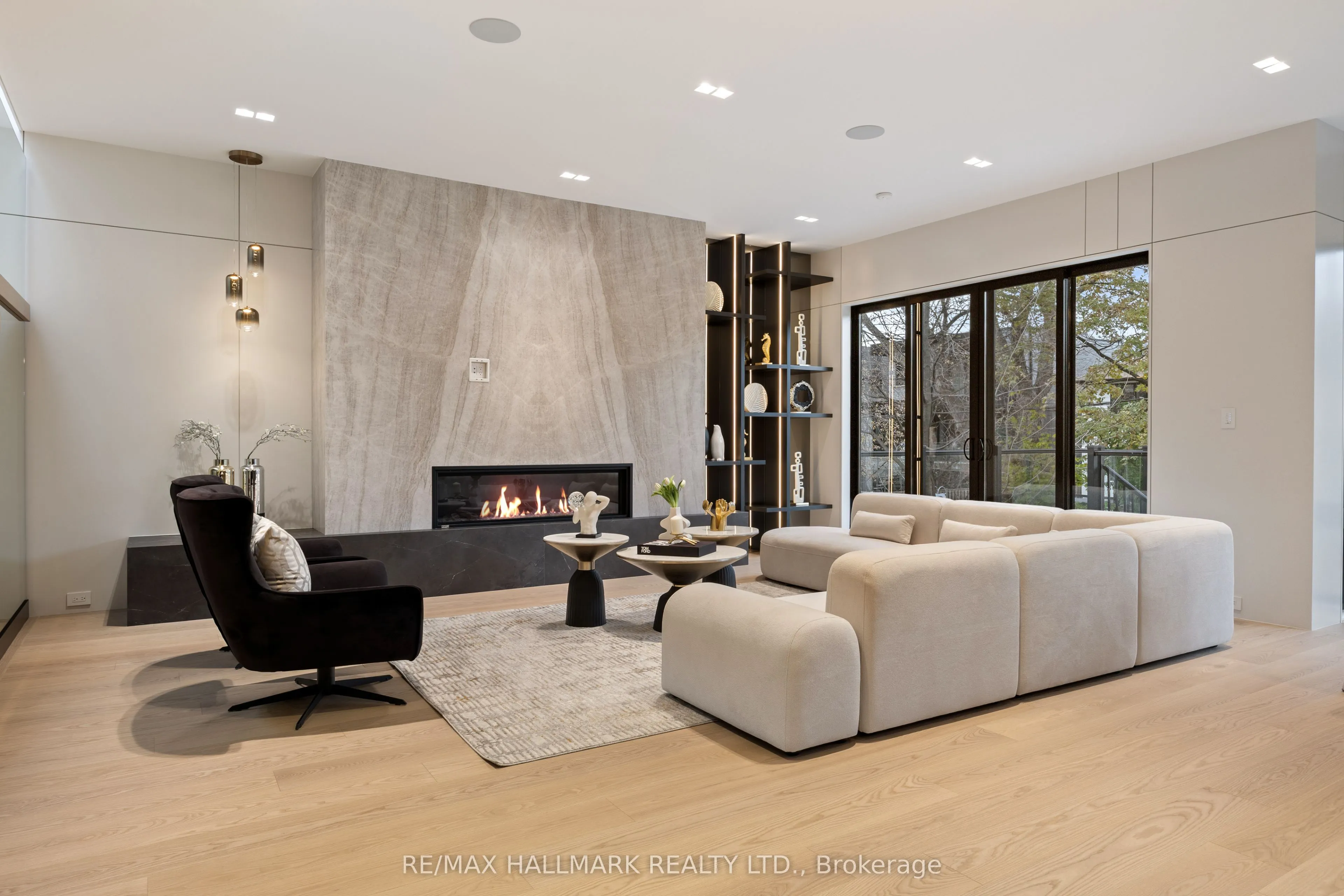 652 Bedford Park Avenue
