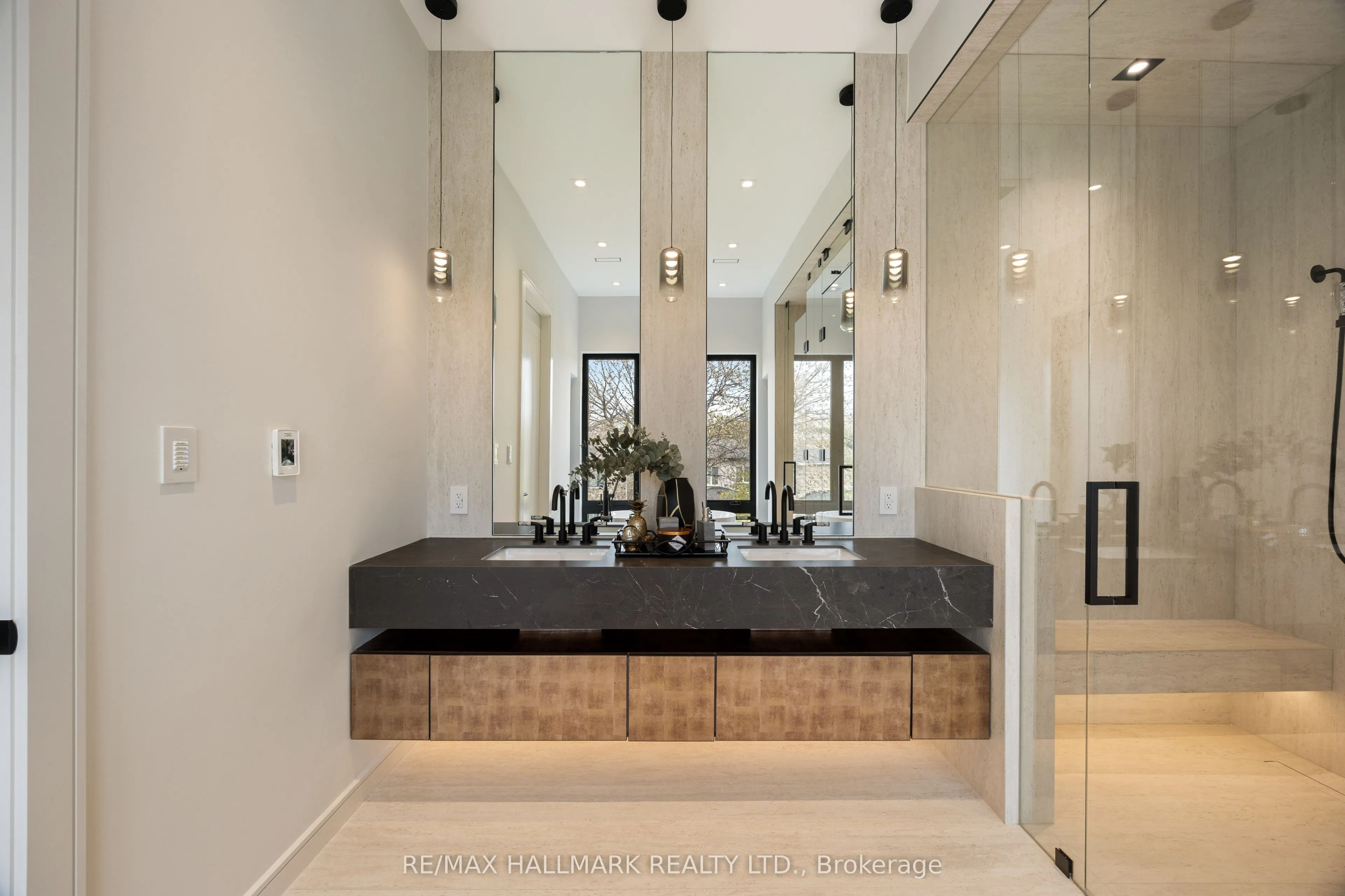 652 Bedford Park Avenue