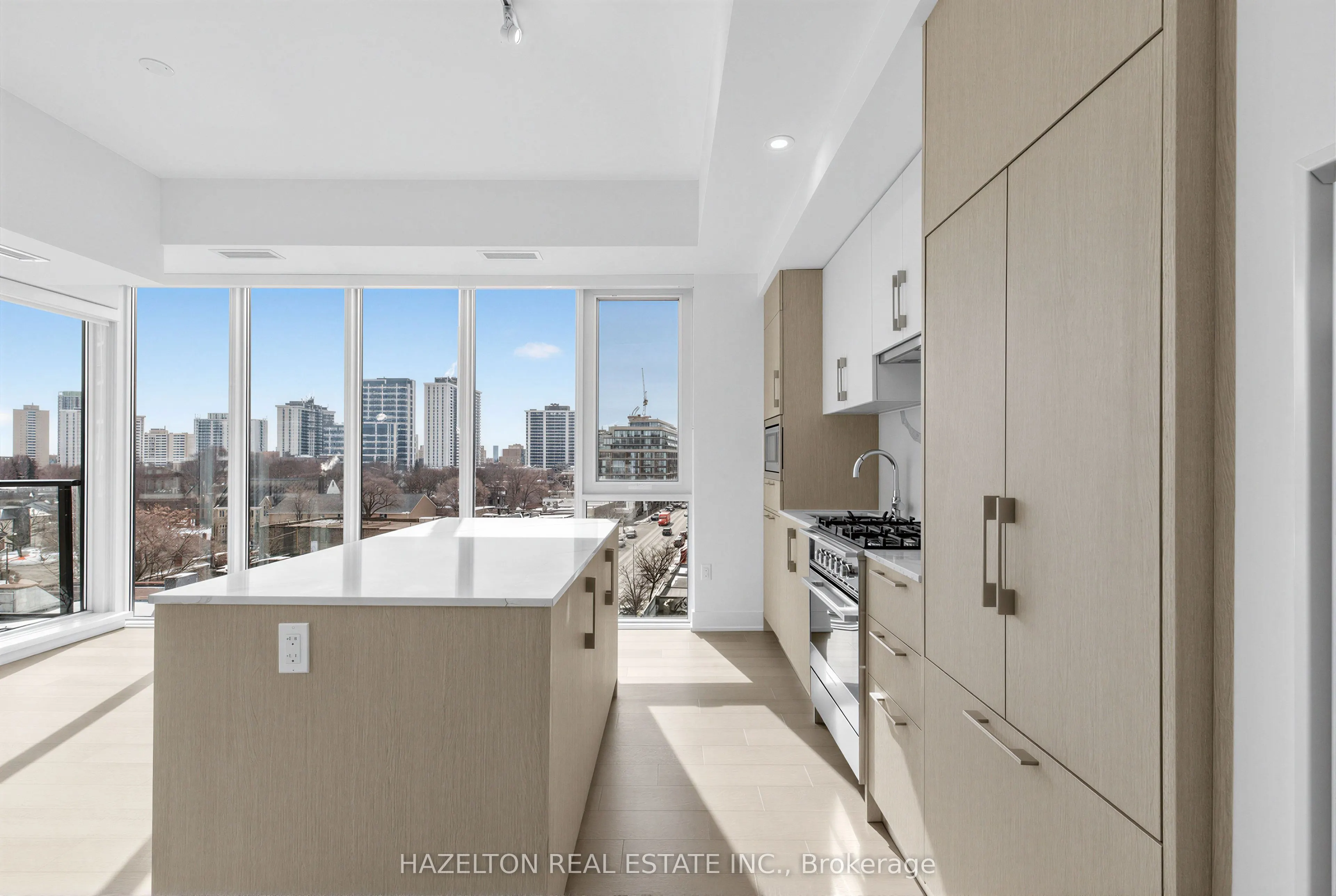 8 Manor Road W #602