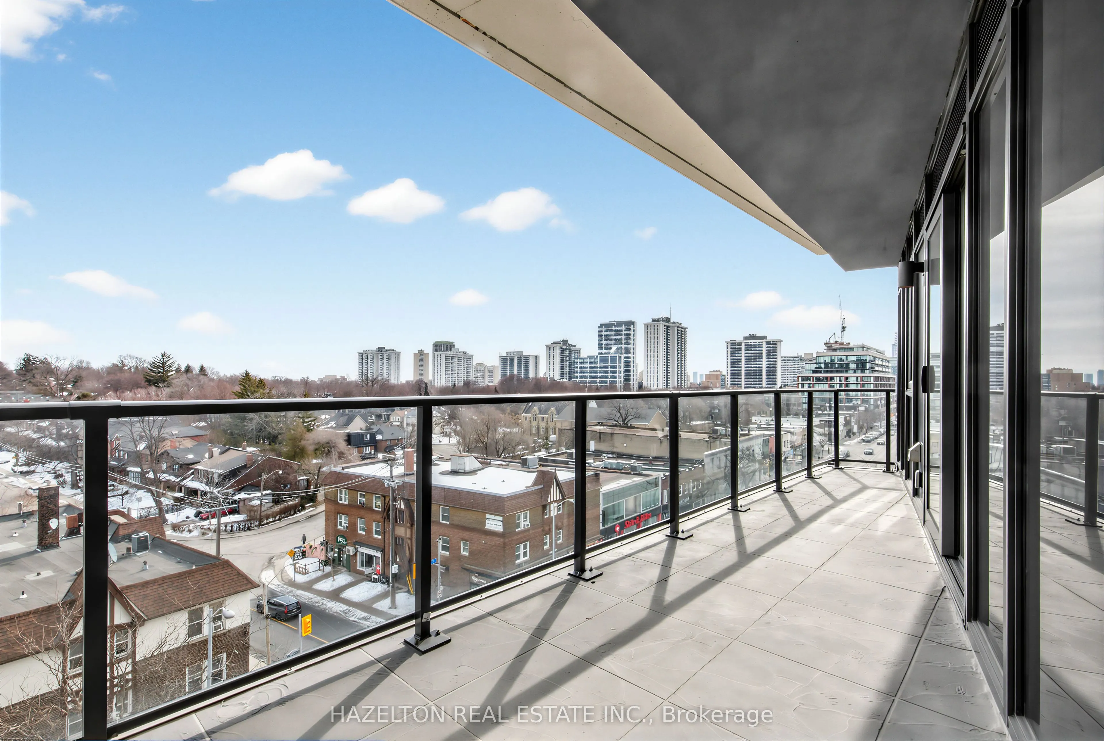8 Manor Road W #602