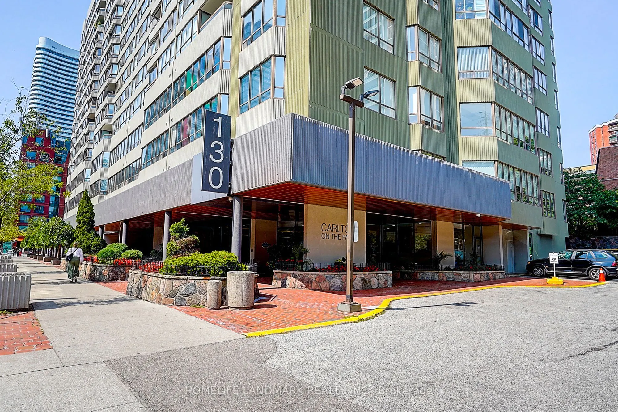130 Carlton Street #503