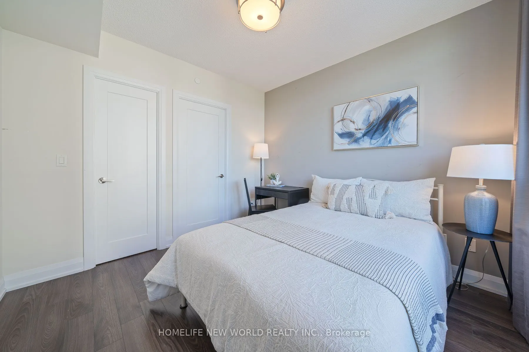 18 Graydon Hall Drive #809